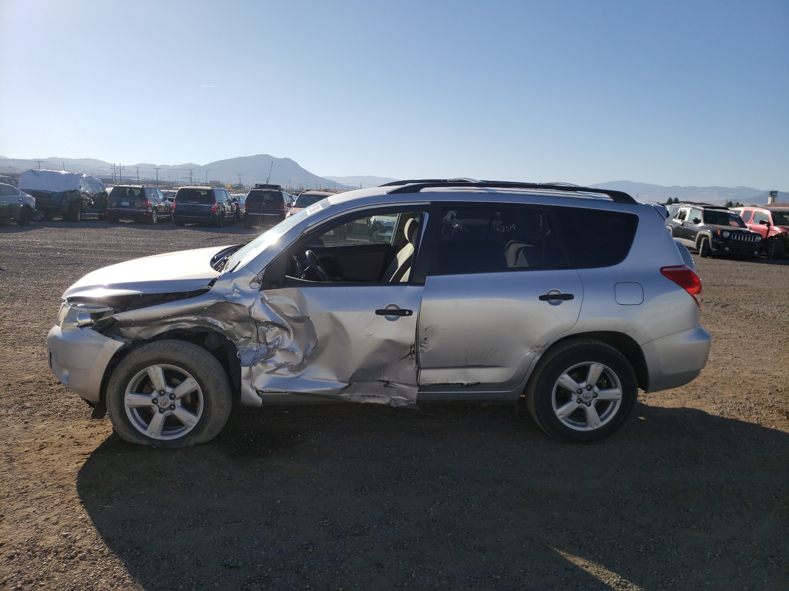 Photo 9 from auction – 2008 TOYOTA RAV4 with VIN JTMBD33V885183720