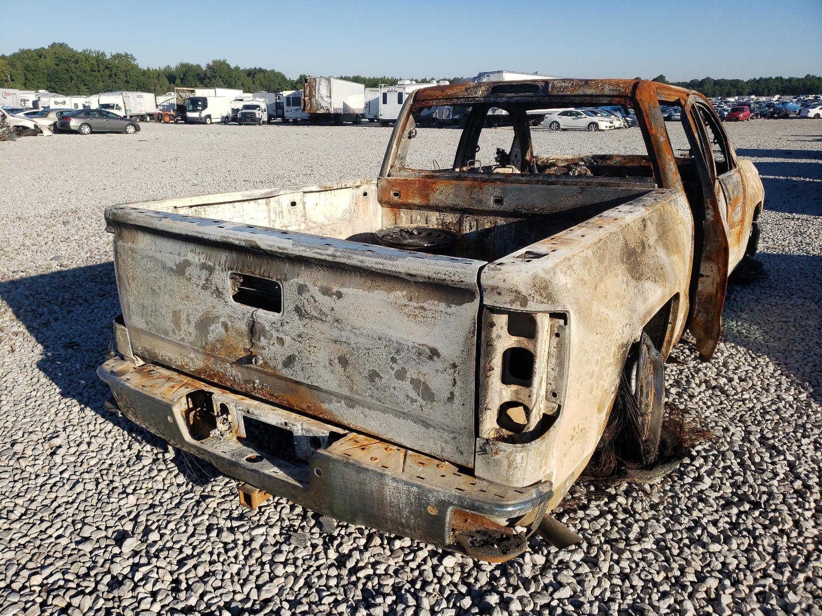 Photo 4 from auction – 2015 CHEVROLET SILVERADO with VIN 3GCUKSEC0FG233391