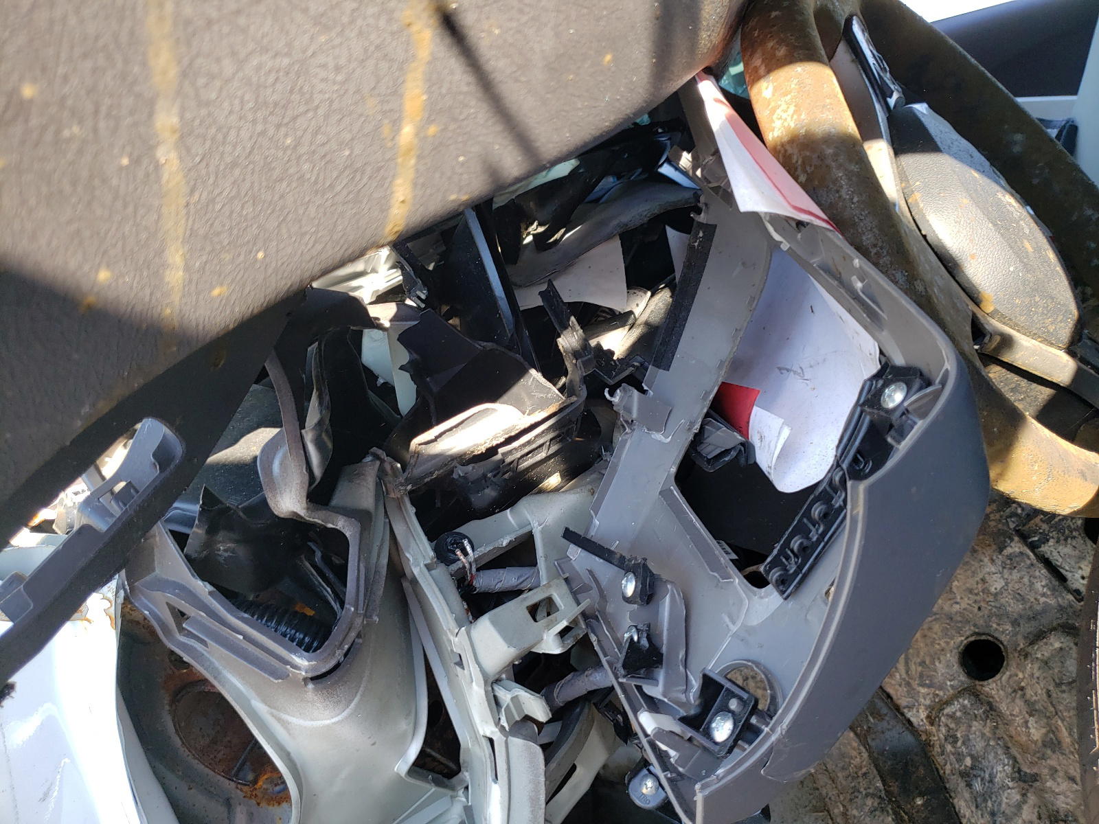 Photo 8 from auction – 2012 HONDA CIVIC LX with VIN 19XFB2F53CE058568
