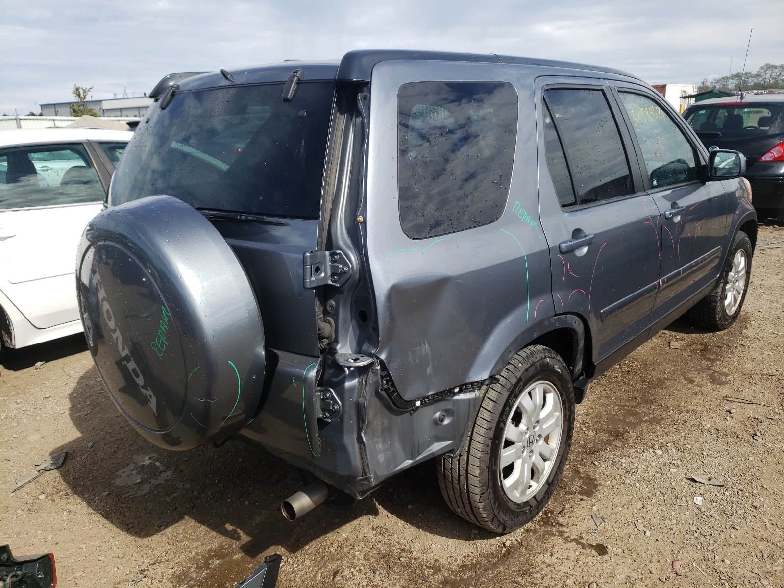 Photo 4 from auction – 2005 HONDA CR-V SE with VIN JHLRD78975C003719