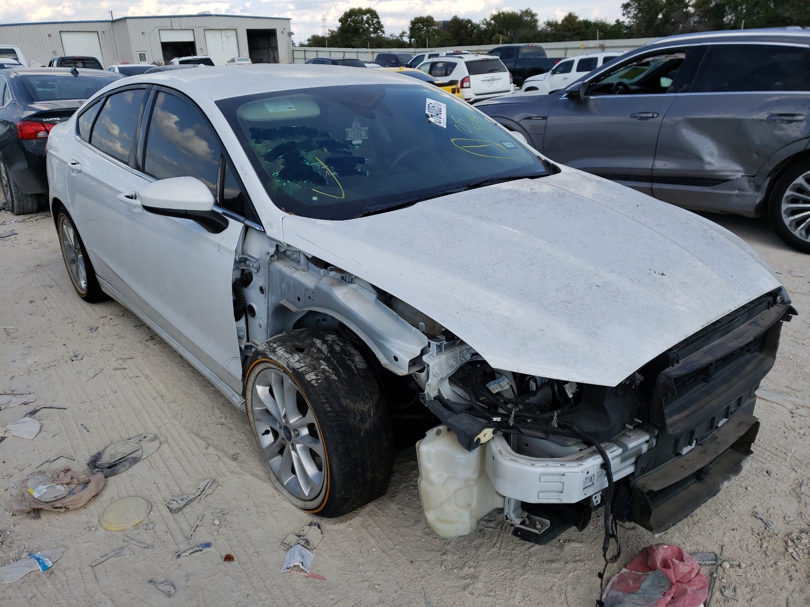 FORD FUSION SE 2019 with VIN 3FA6P0HD0KR215478 - Photo from auction