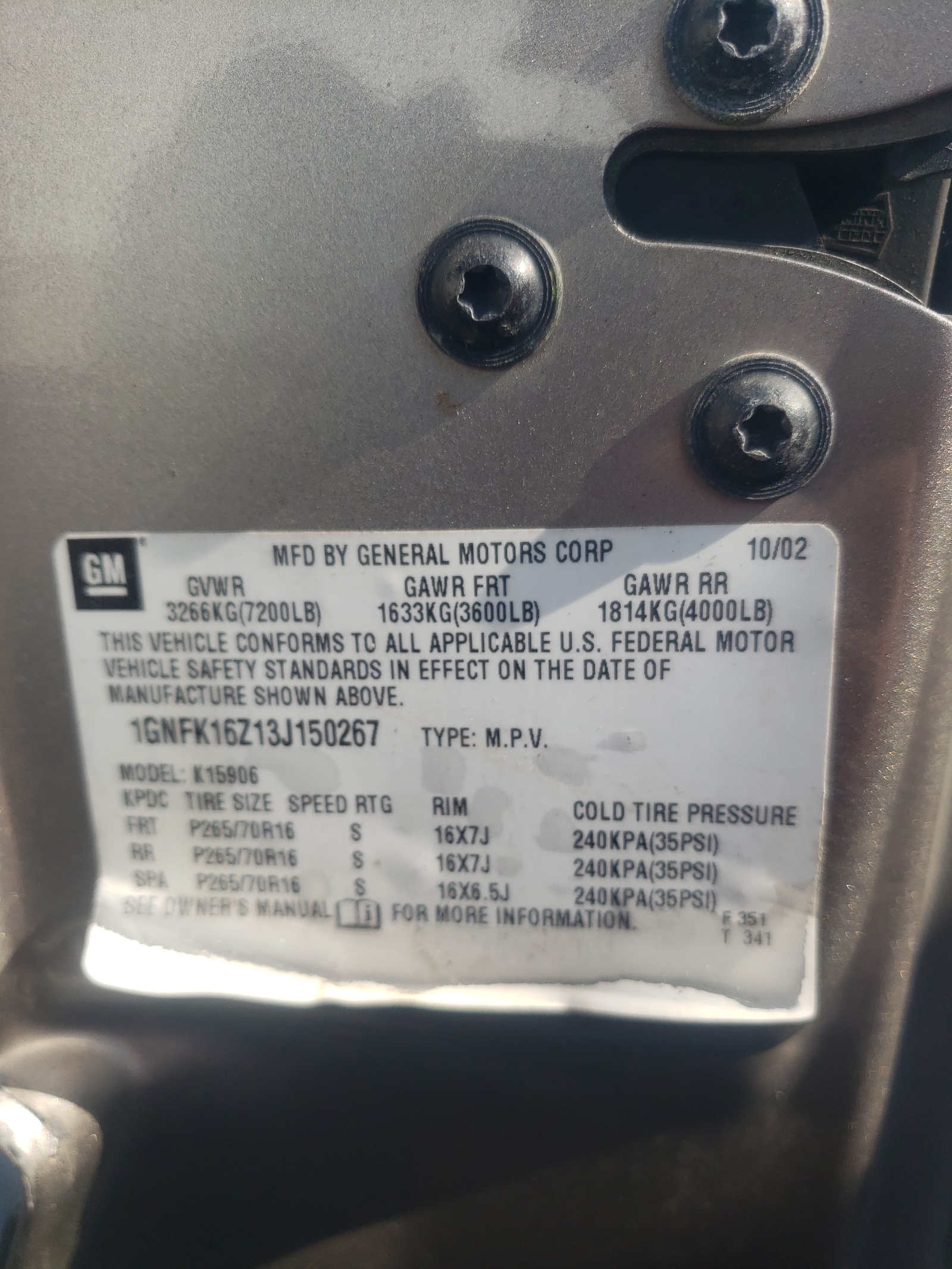 Photo 10 from auction – 2003 CHEVROLET SUBURBAN K with VIN 1GNFK16Z13J150267