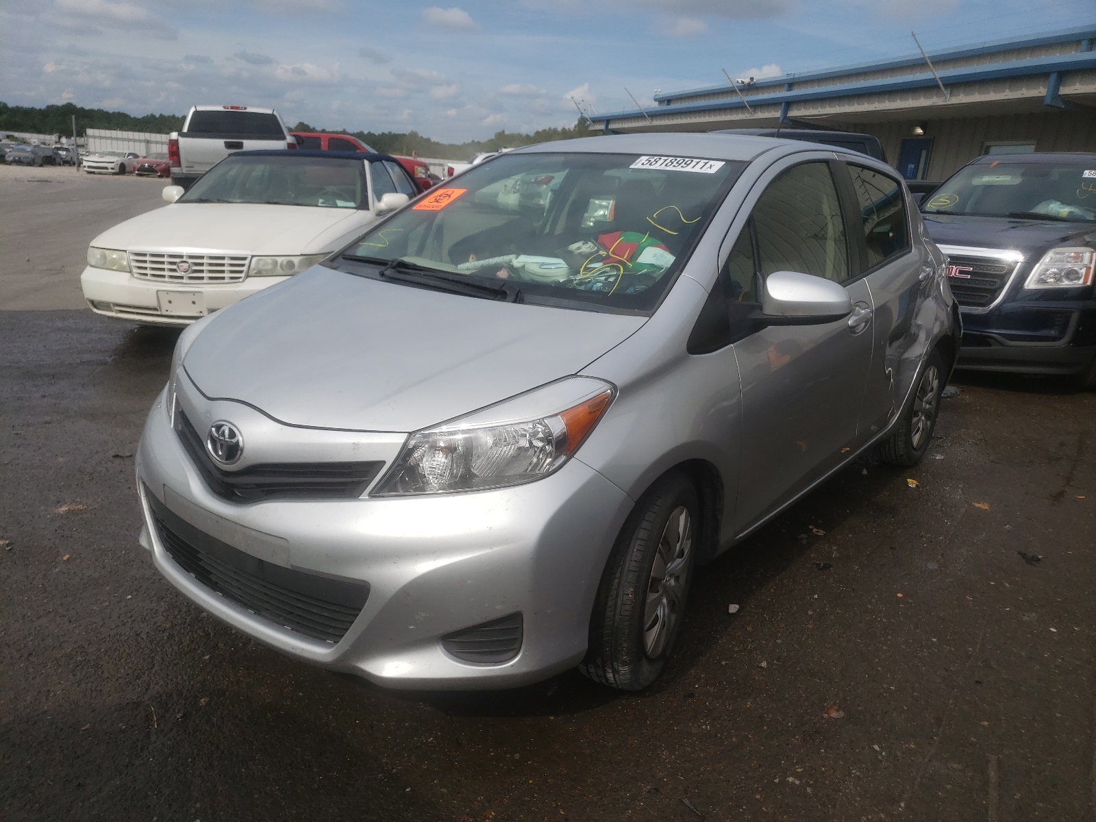 Zdjęcie 2 z aukcji – 2012 TOYOTA YARIS z VIN JTDKTUD37CD538896