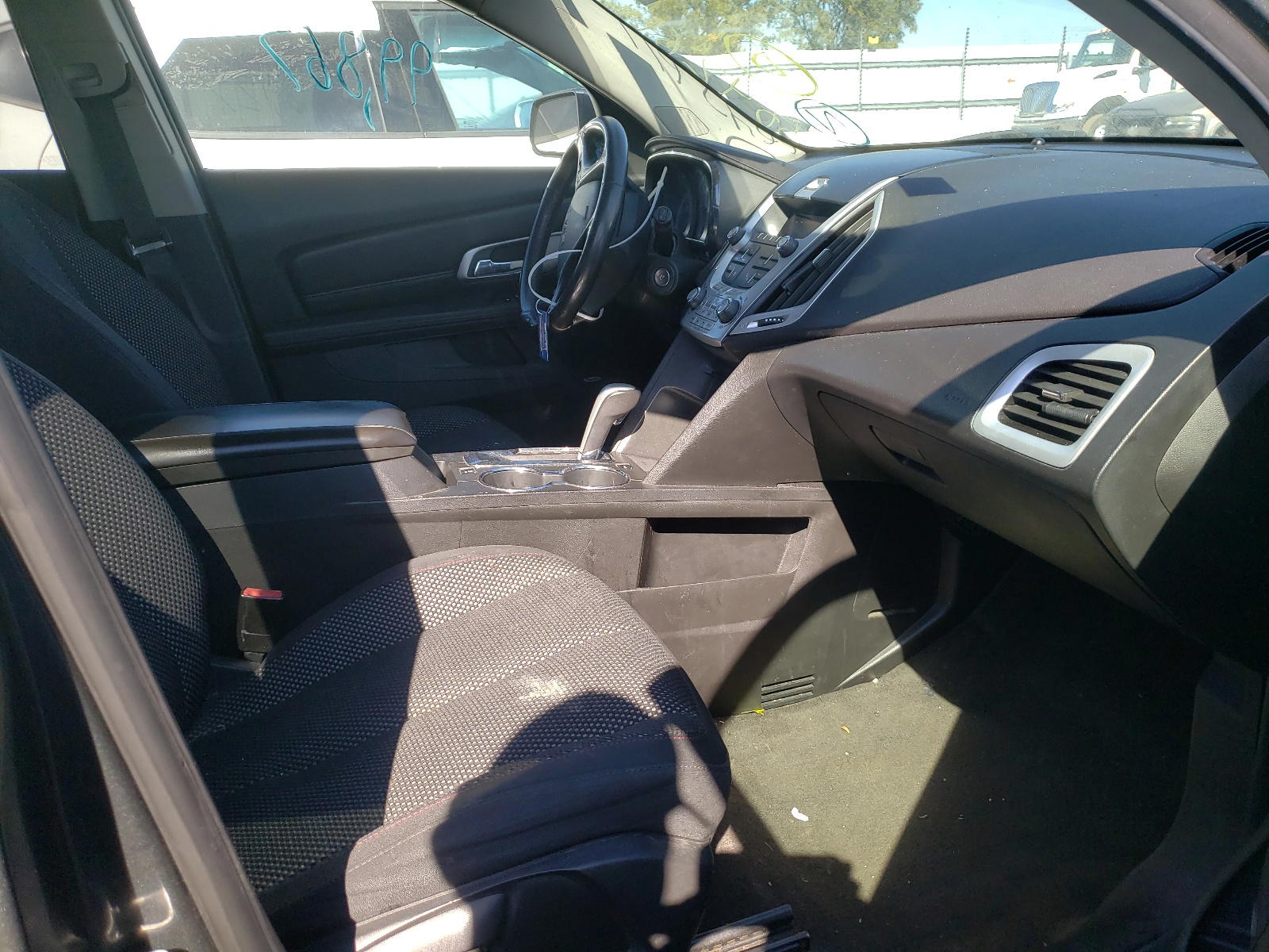 Photo 5 from auction – 2011 GMC TERRAIN SL with VIN 2CTALSECXB6283581