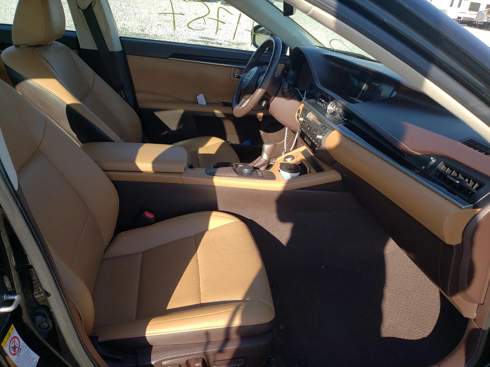 Photo 5 from auction – 2016 LEXUS ES 350 with VIN 58ABK1GGXGU008769