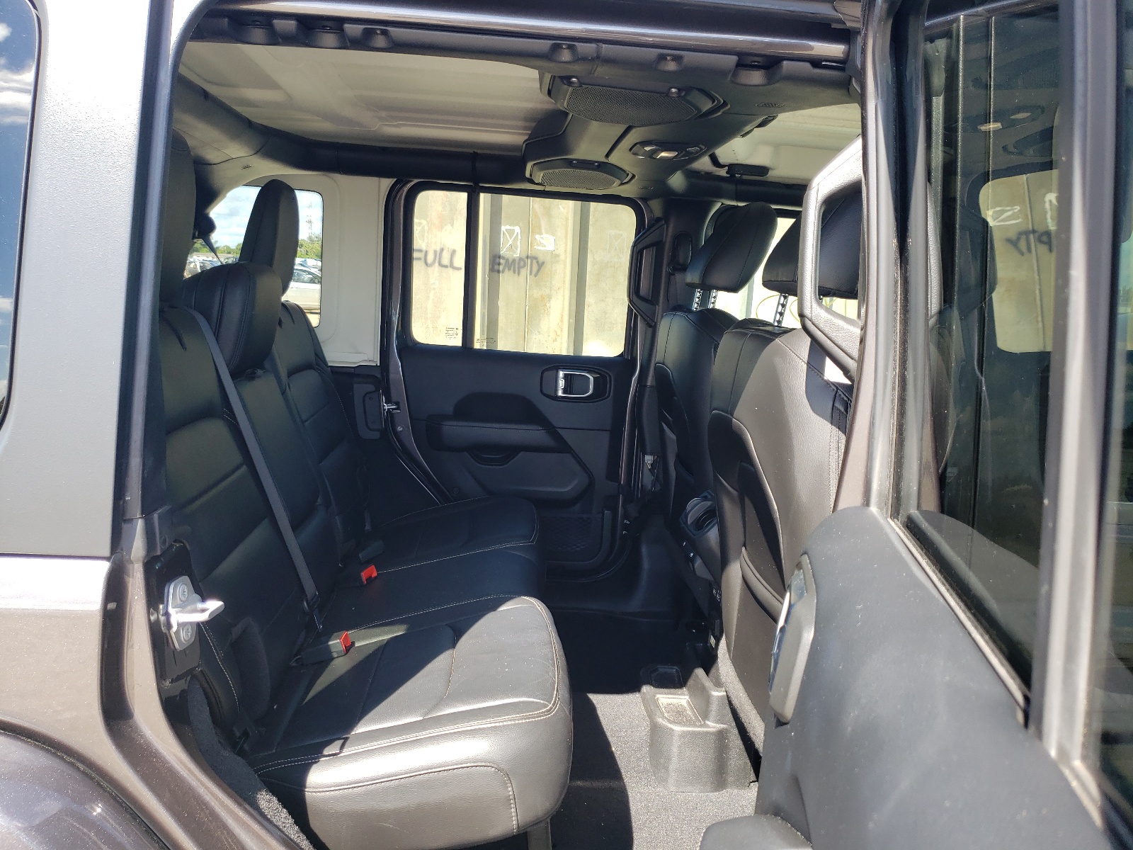 Photo 6 from auction – 2018 JEEP WRANGLER U with VIN 1C4HJXEG4JW108912
