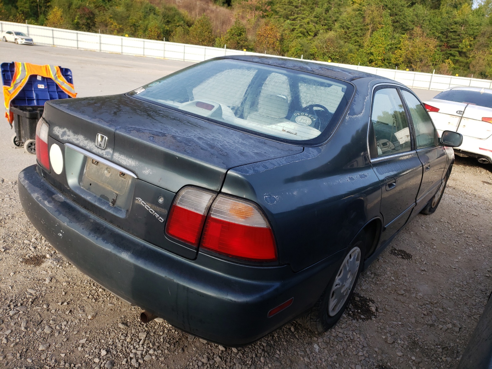 Photo 4 from auction – 1997 HONDA ACCORD VAL with VIN 1HGCD5689VA146766