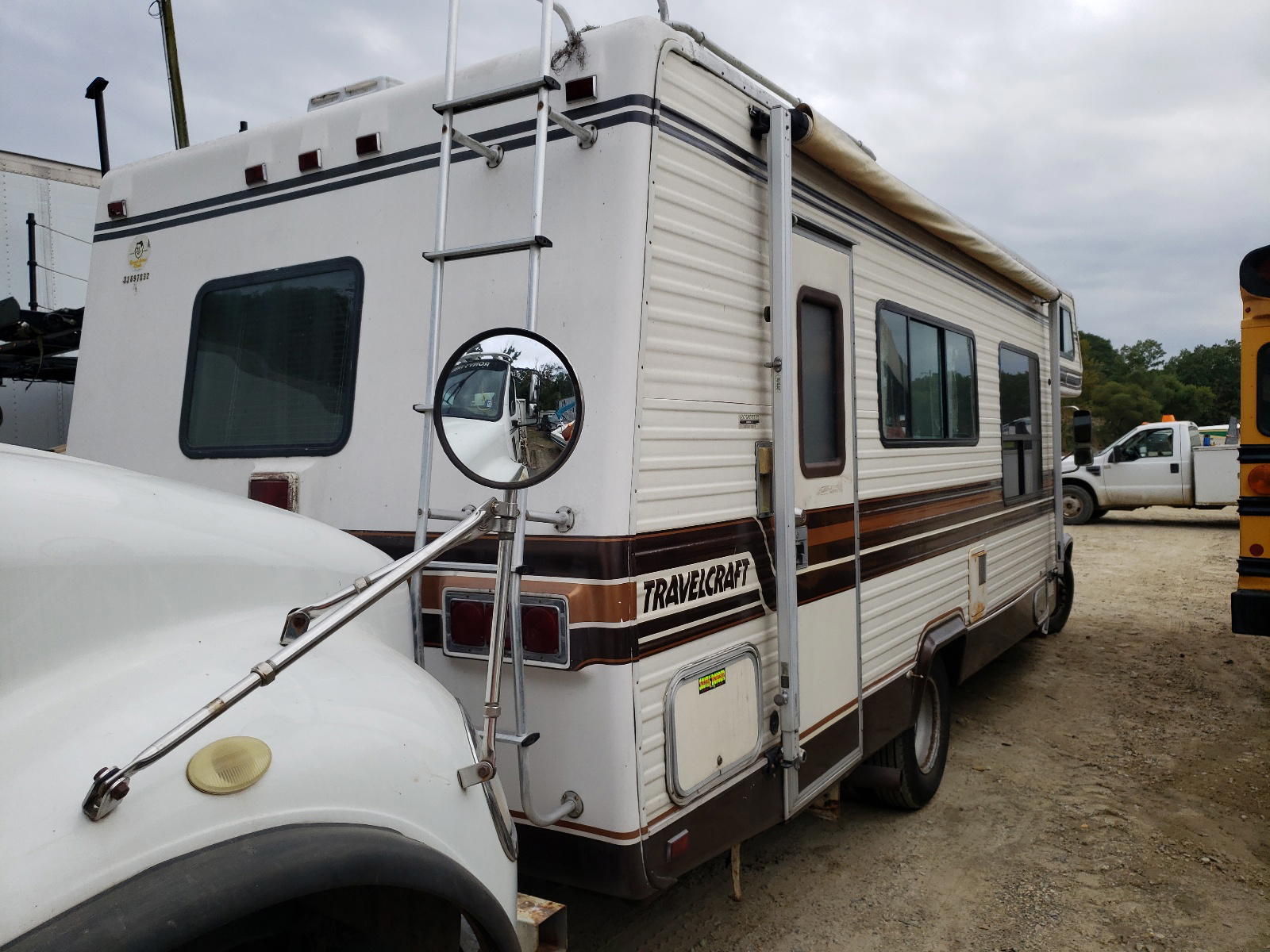 Photo 4 from auction – 1987 FORD ECONO with VIN 1FDKE30L7HHA79522