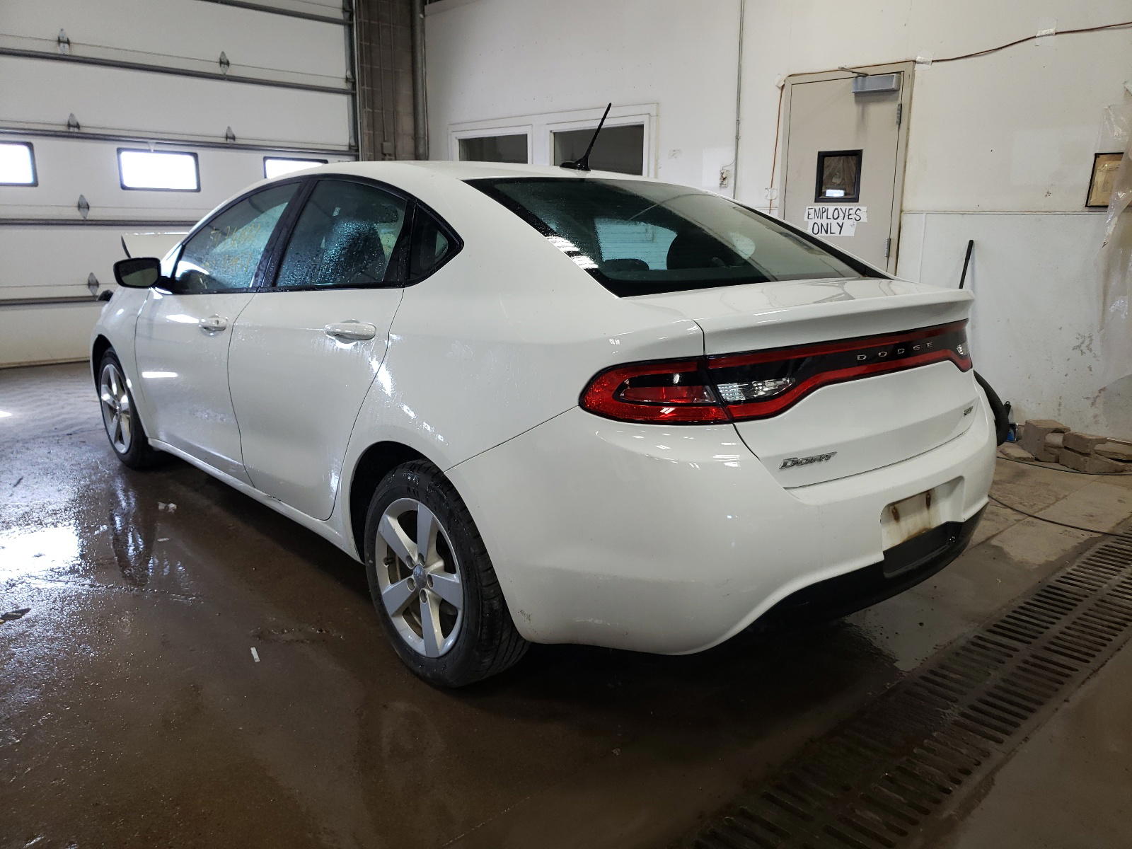Photo 3 from auction – 2015 DODGE DART SXT with VIN 1C3CDFBB1FD104912