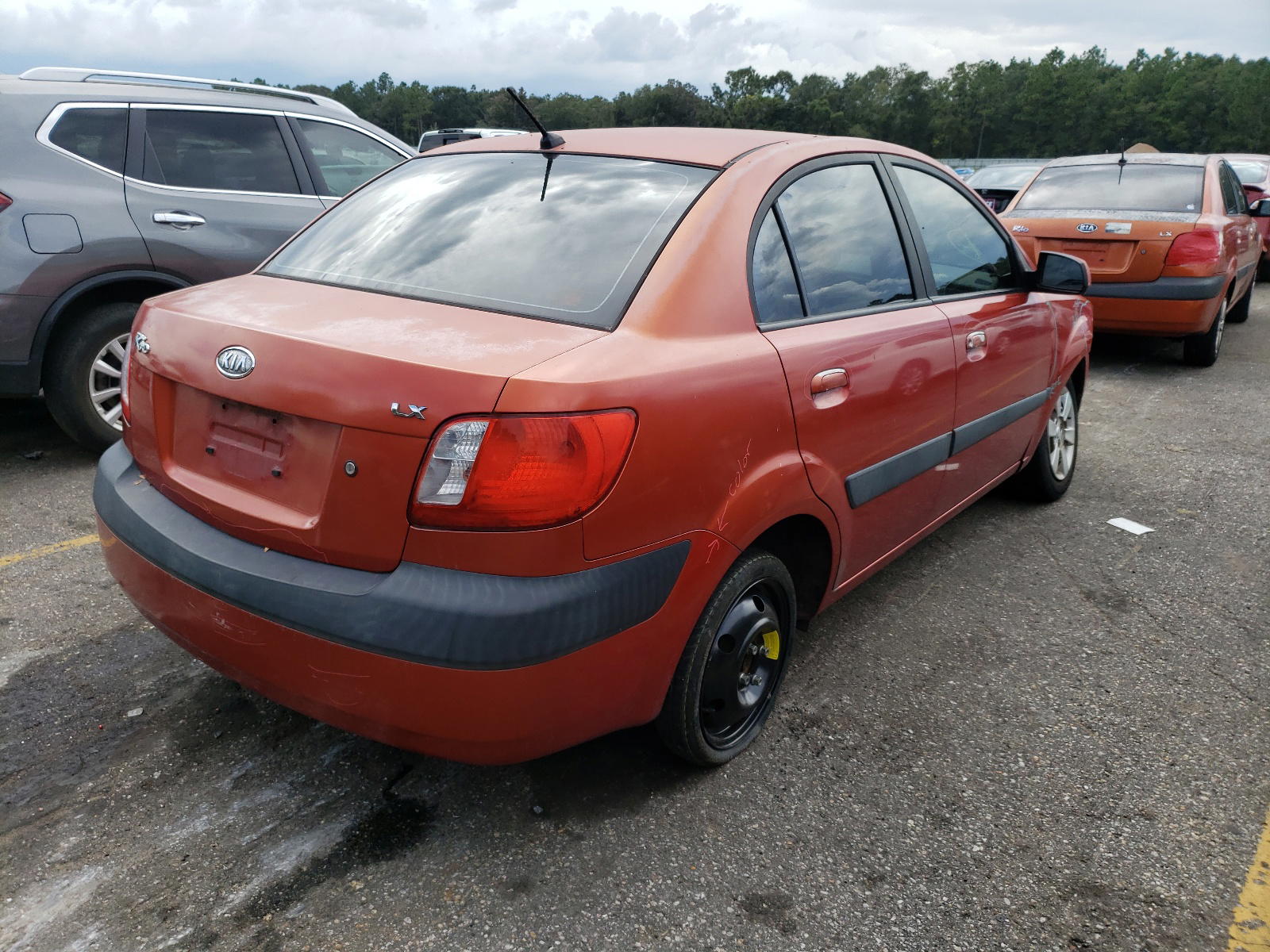 Photo 4 from auction – 2007 KIA RIO BASE with VIN KNADE123076225877