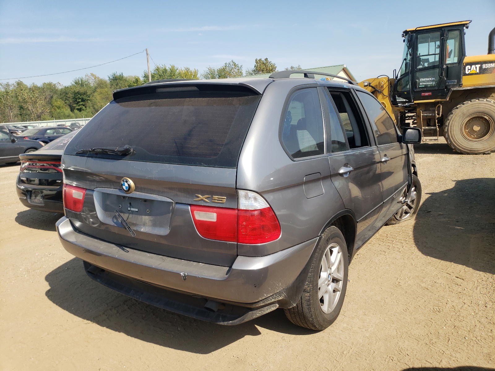 Photo 4 from auction – 2004 BMW X5 3.0I with VIN 5UXFA13544LU28595