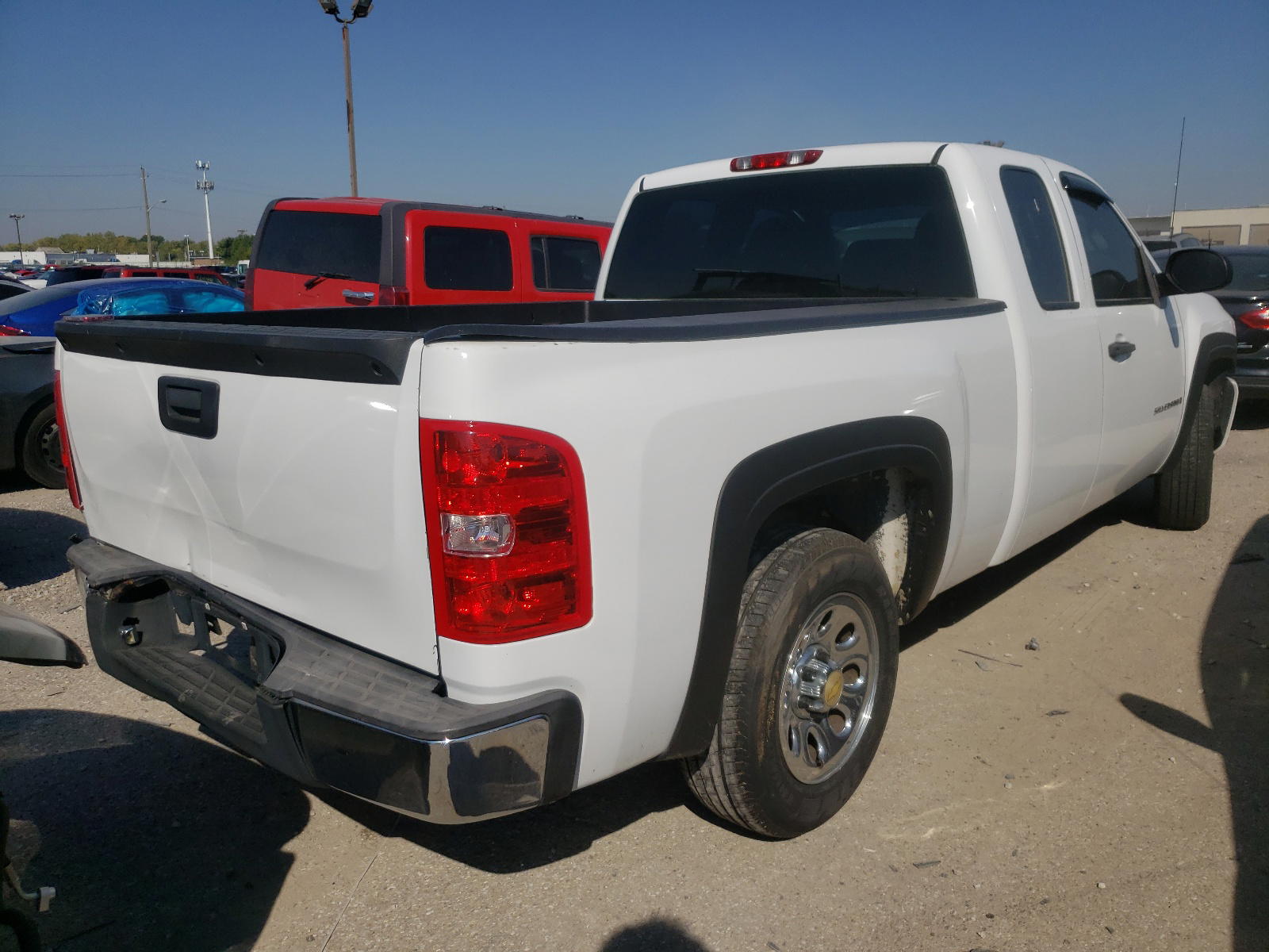 Photo 4 from auction – 2007 CHEVROLET SILVERADO with VIN 1GCEC19X37Z650787