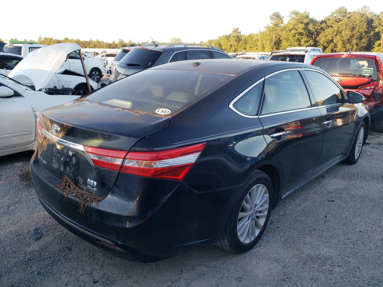 Photo 4 from auction – 2015 TOYOTA AVALON HYB with VIN 4T1BD1EB7FU038755