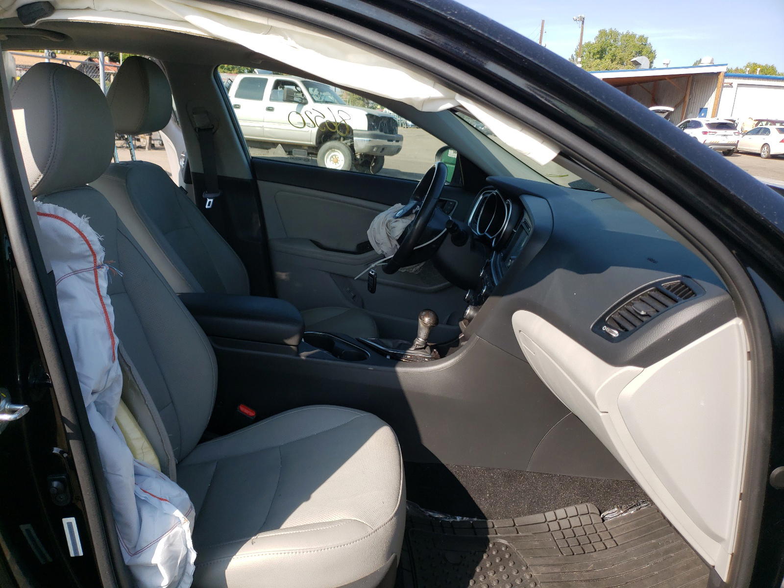 Photo 5 from auction – 2015 KIA OPTIMA EX with VIN 5XXGN4A77FG426505