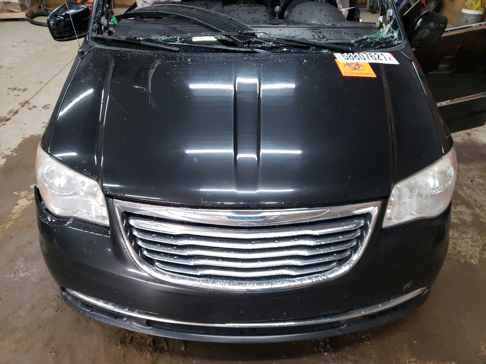 Photo 7 from auction – 2014 CHRYSLER TOWN & COU with VIN 2C4RC1BG1ER125679