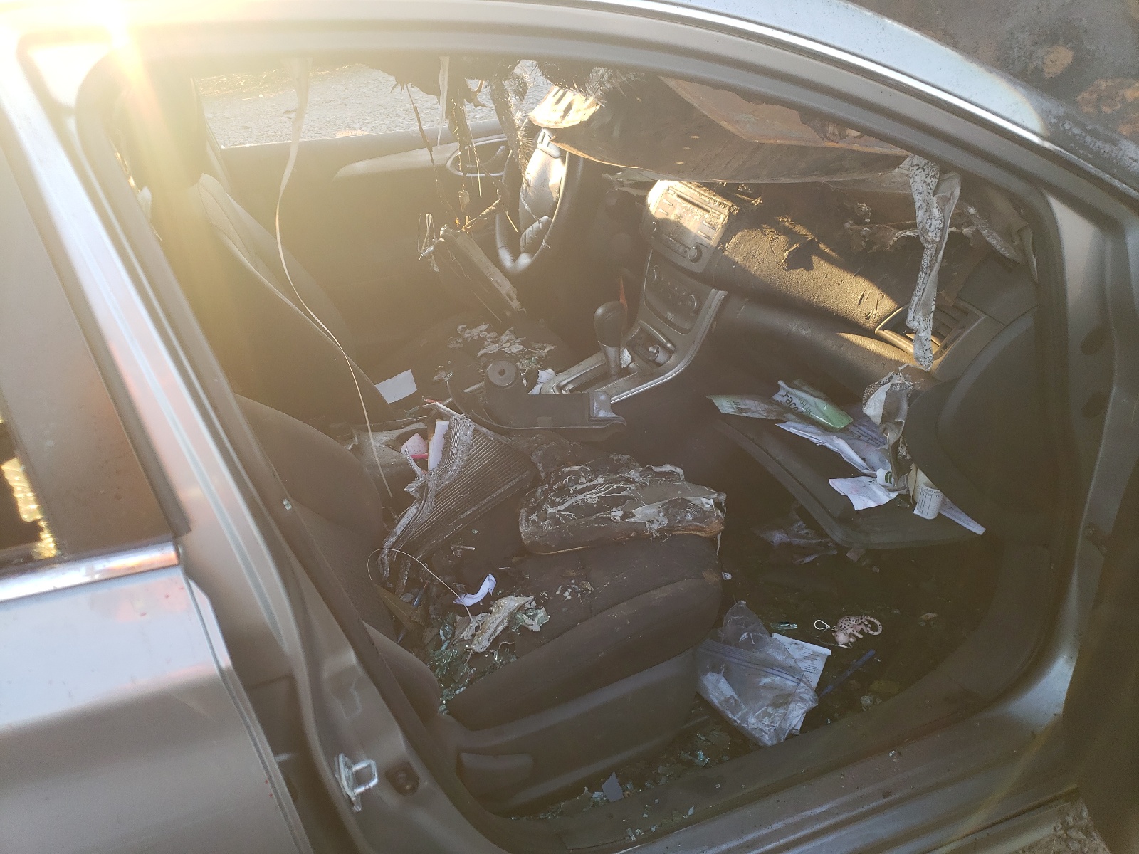 Photo 5 from auction – 2013 NISSAN SENTRA S with VIN 3N1AB7AP2DL751843