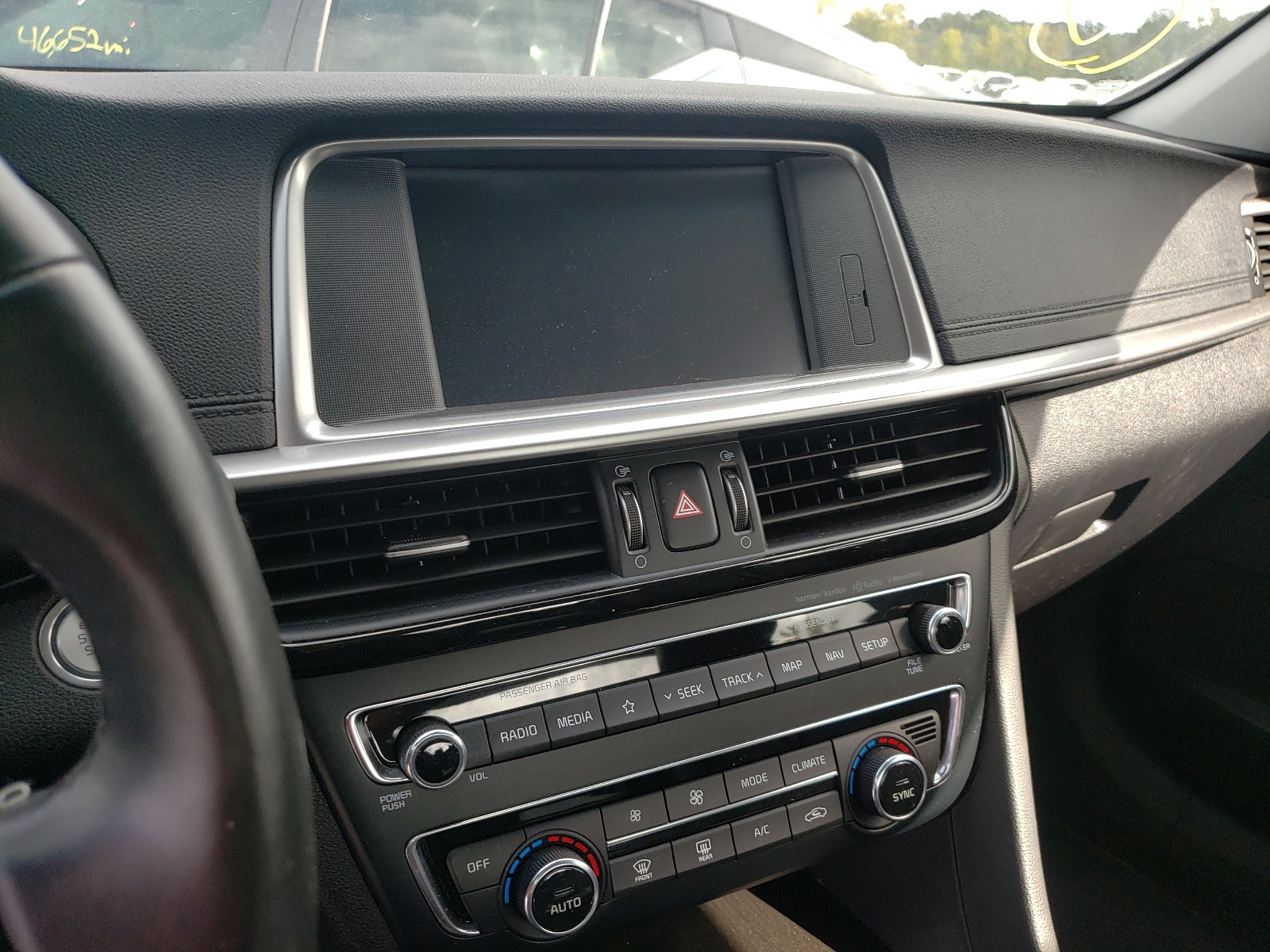 Photo 9 from auction – 2020 KIA OPTIMA EX with VIN 5XXGU4L19LG394440