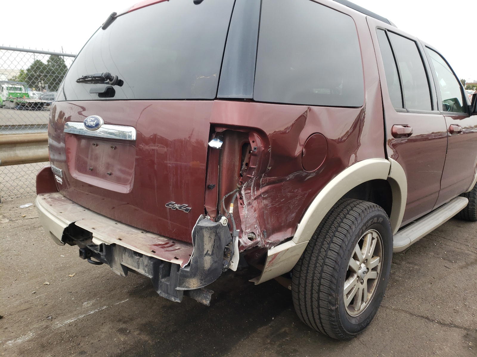 Photo 9 from auction – 2010 FORD EXPLORER E with VIN 1FMEU7EE6AUA67781