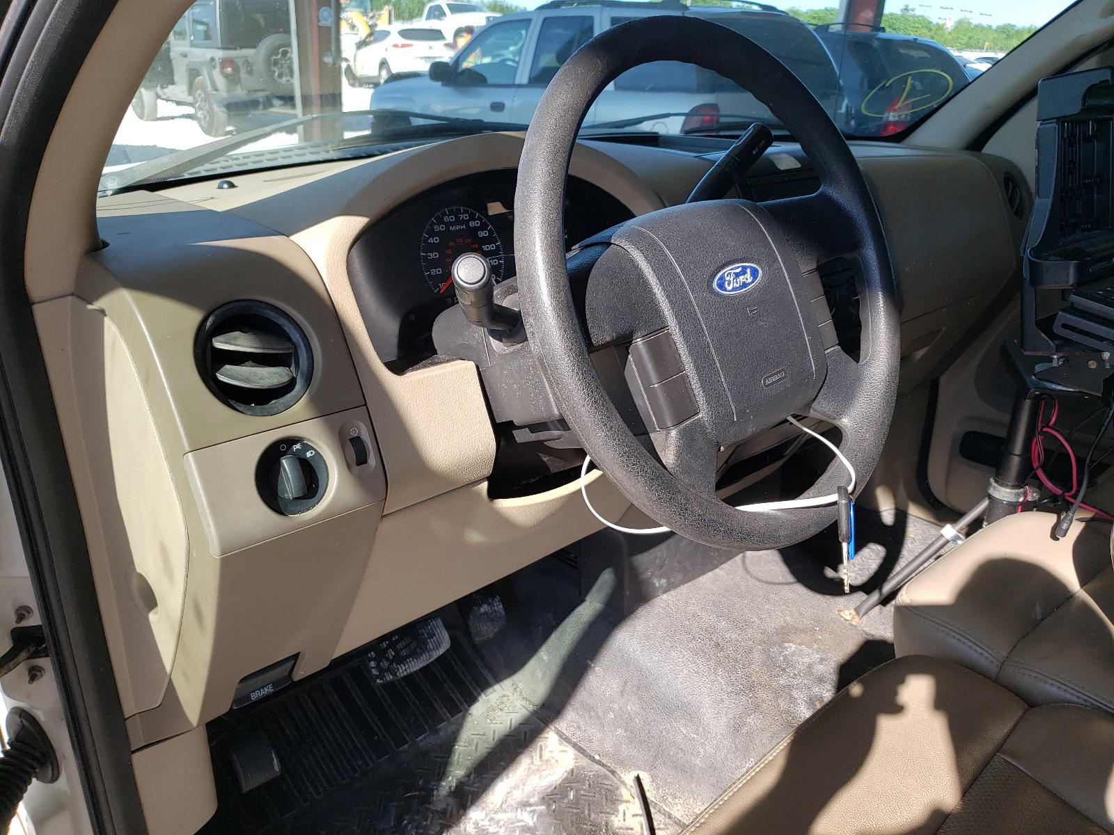 Photo 9 from auction – 2008 FORD F150 with VIN 1FTRF12228KC11131