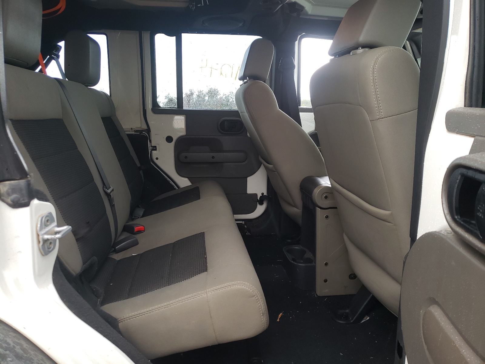 Photo 6 from auction – 2010 JEEP WRANGLER U with VIN 1J4BA6H10AL197347