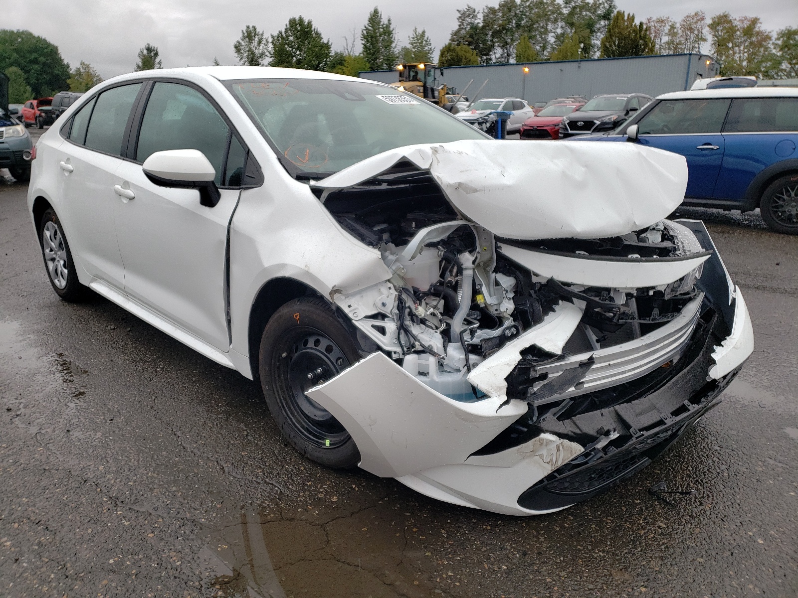 Zdjęcie 1 z aukcji – 2021 TOYOTA COROLLA LE z VIN 5YFEPMAE7MP212926