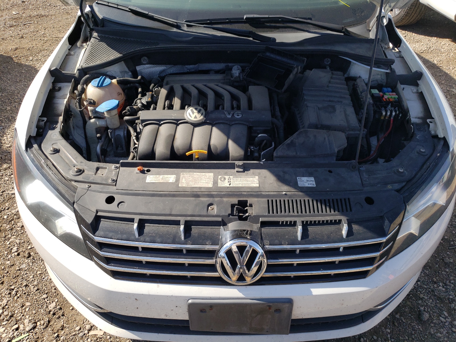 Photo 7 from auction – 2013 VOLKSWAGEN PASSAT SEL with VIN 1VWCM7A3XDC001029