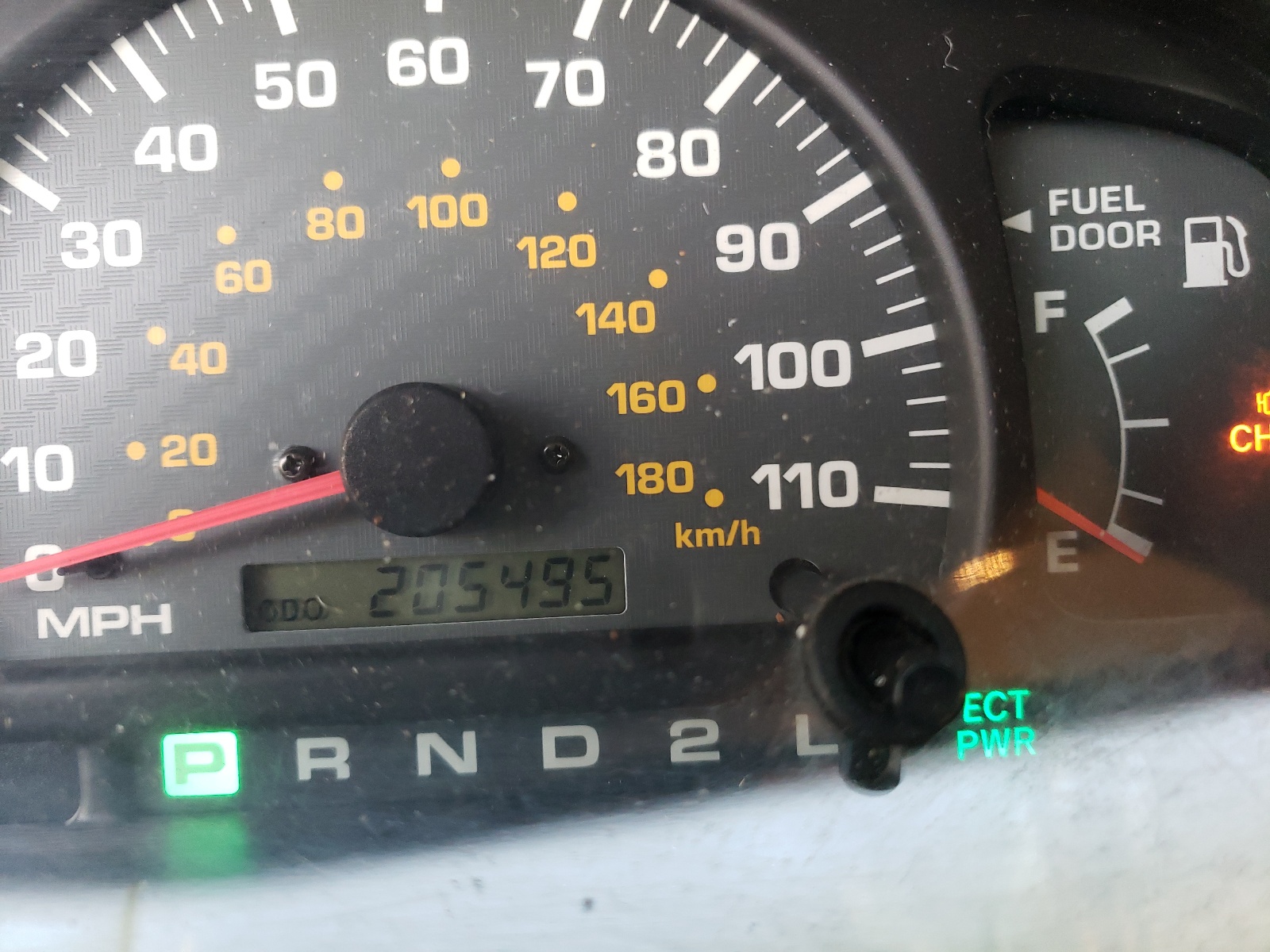 Photo 8 from auction – 2000 TOYOTA 4RUNNER LI with VIN JT3GN87R9Y0177780