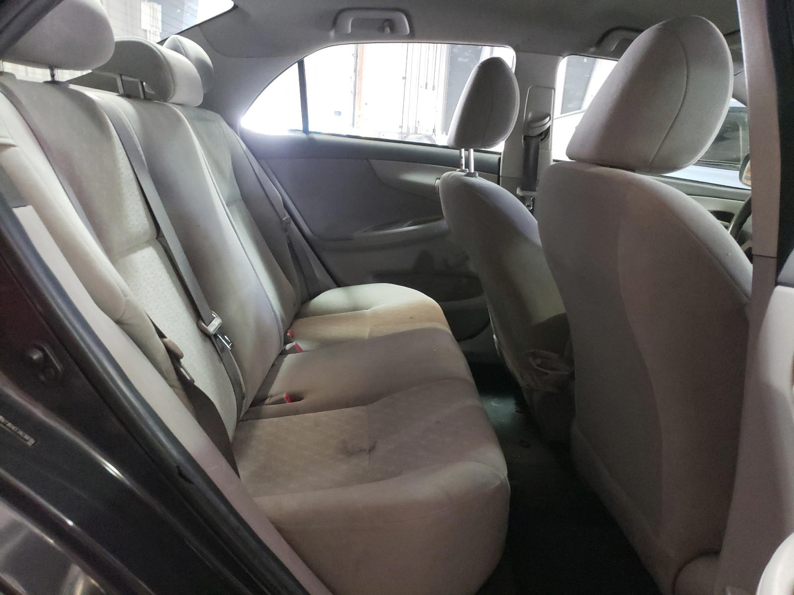 Photo 6 from auction – 2010 TOYOTA COROLLA with VIN 2T1BU4EE3AC366194