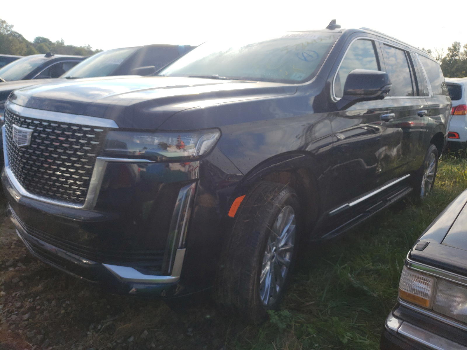 Photo 2 from auction – 2021 CADILLAC ESCALADE E with VIN 1GYS4KKL2MR403117