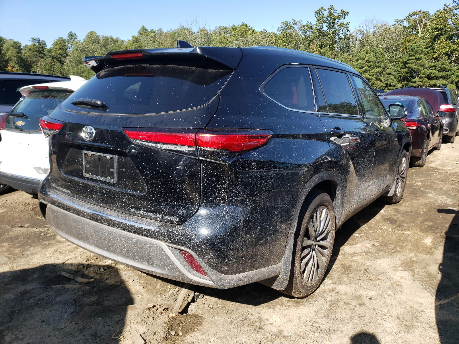 Photo 4 from auction – 2020 TOYOTA HIGHLANDER with VIN 5TDFZRBHXLS053703
