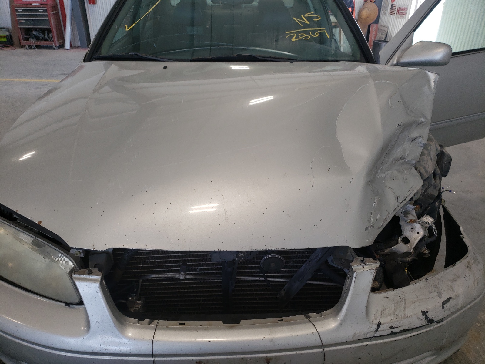 Photo 7 from auction – 2001 TOYOTA CAMRY LE with VIN 4T1BF28K51U122867
