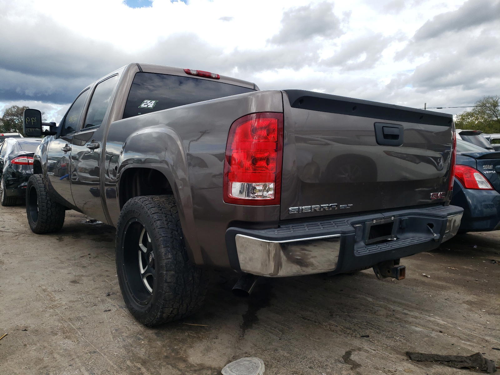 Photo 3 from auction – 2007 GMC NEW SIERRA with VIN 2GTEK13MX71584216