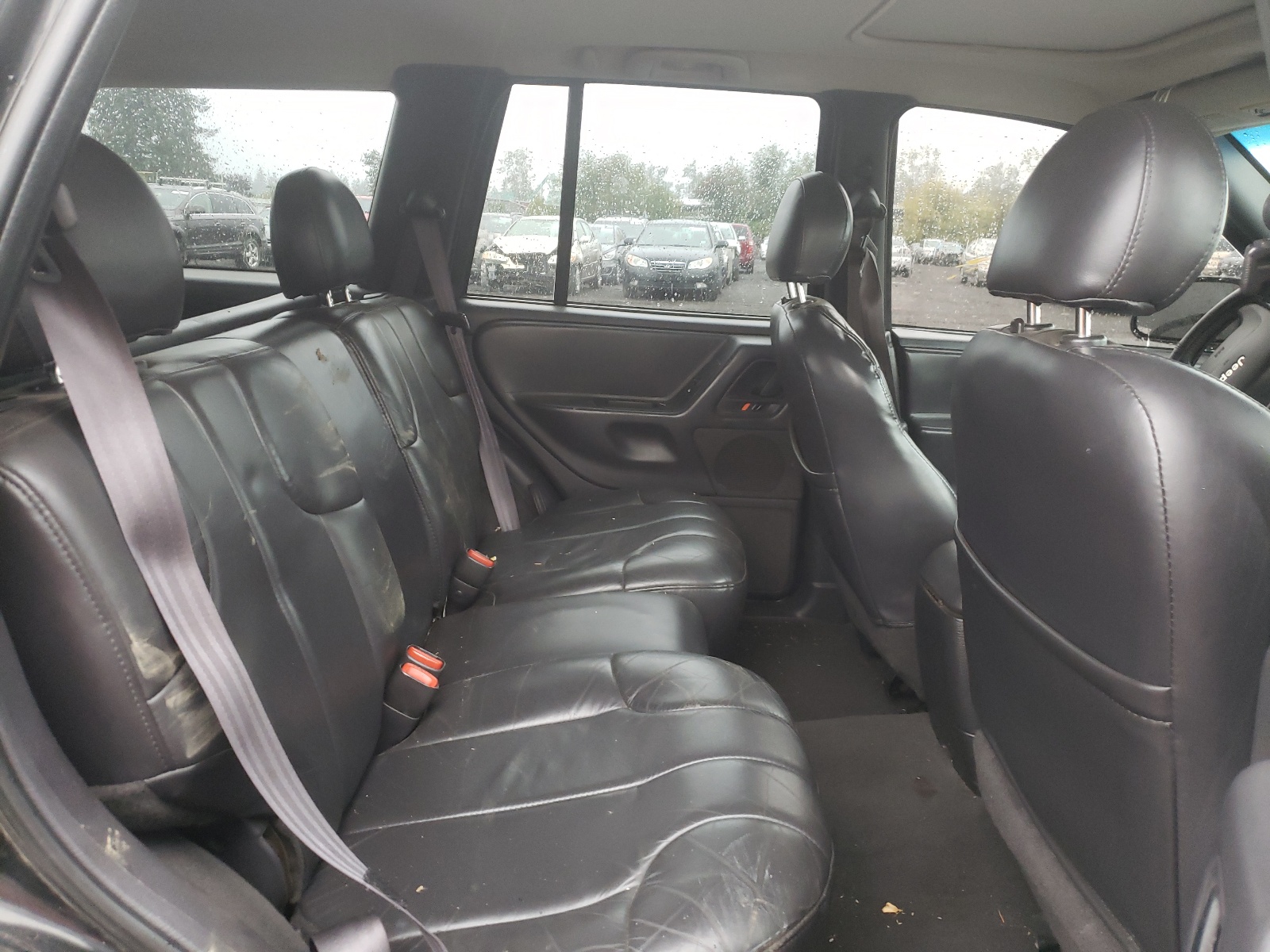 Photo 6 from auction – 2001 JEEP GRAND CHER with VIN 1J4GW48N01C647724