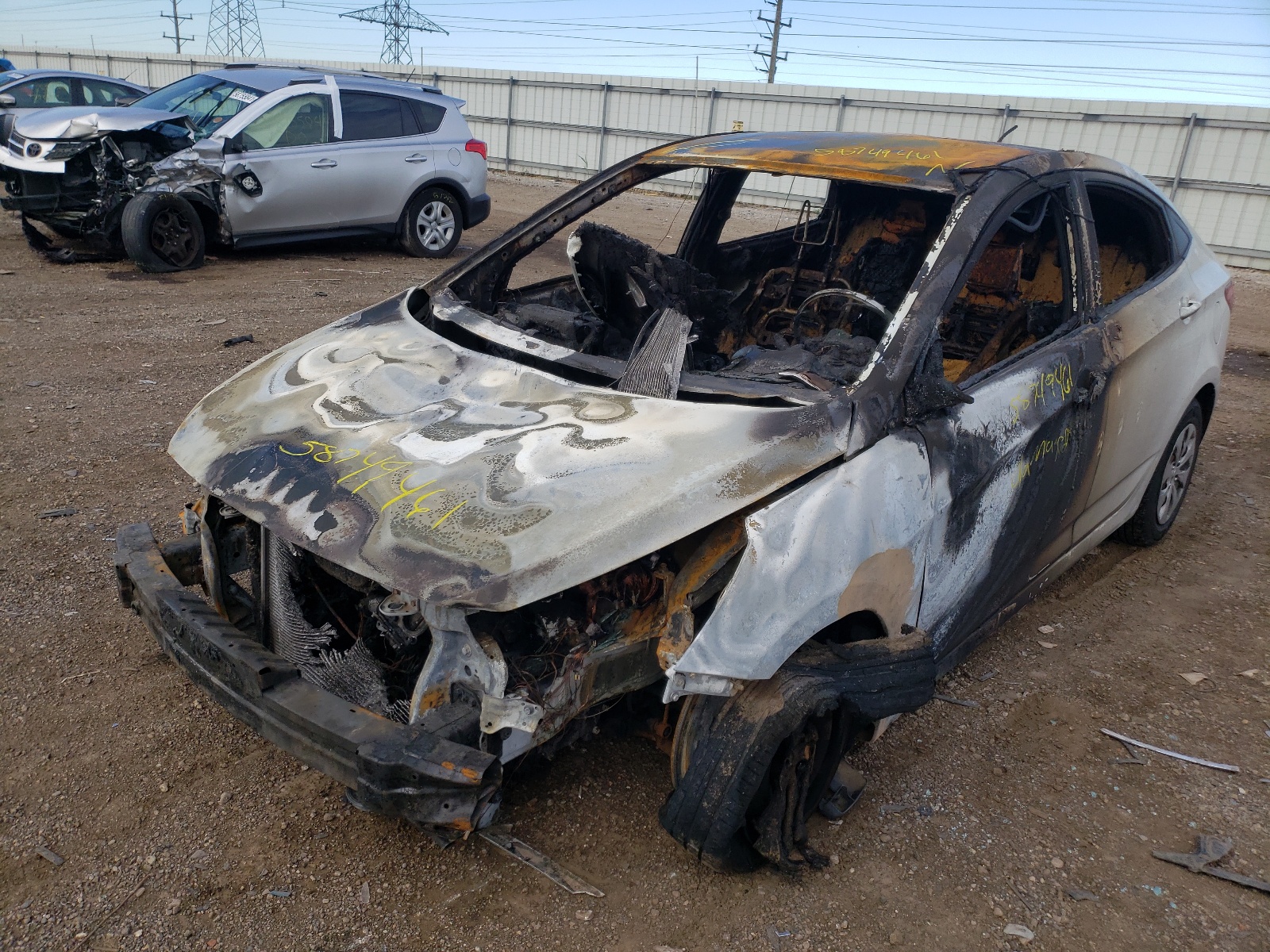 Photo 2 from auction – 2015 HYUNDAI ACCENT GLS with VIN KMHCT4AEXFU897492