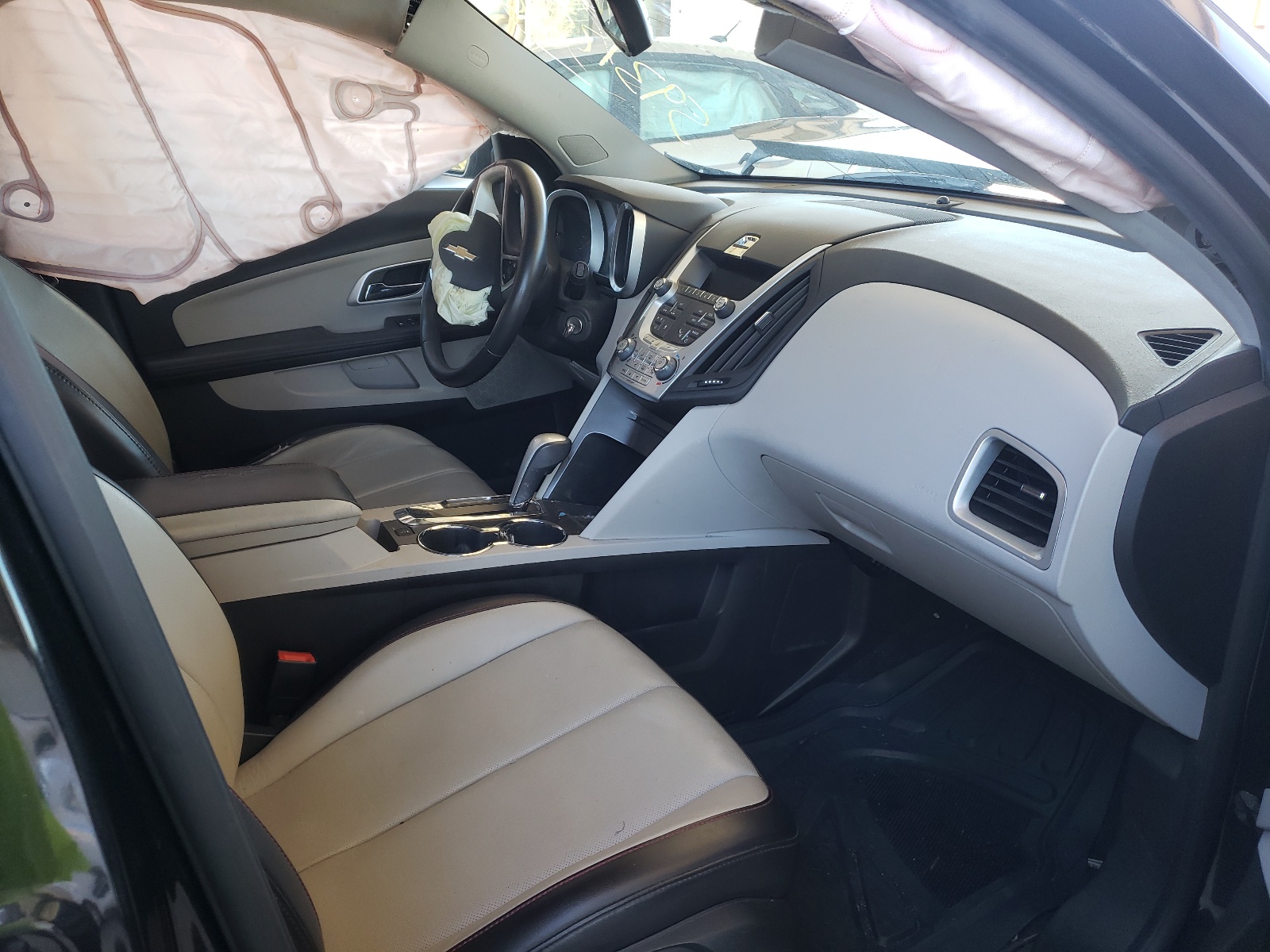 Photo 5 from auction – 2010 CHEVROLET EQUINOX LT with VIN 2CNFLNEY9A6339468
