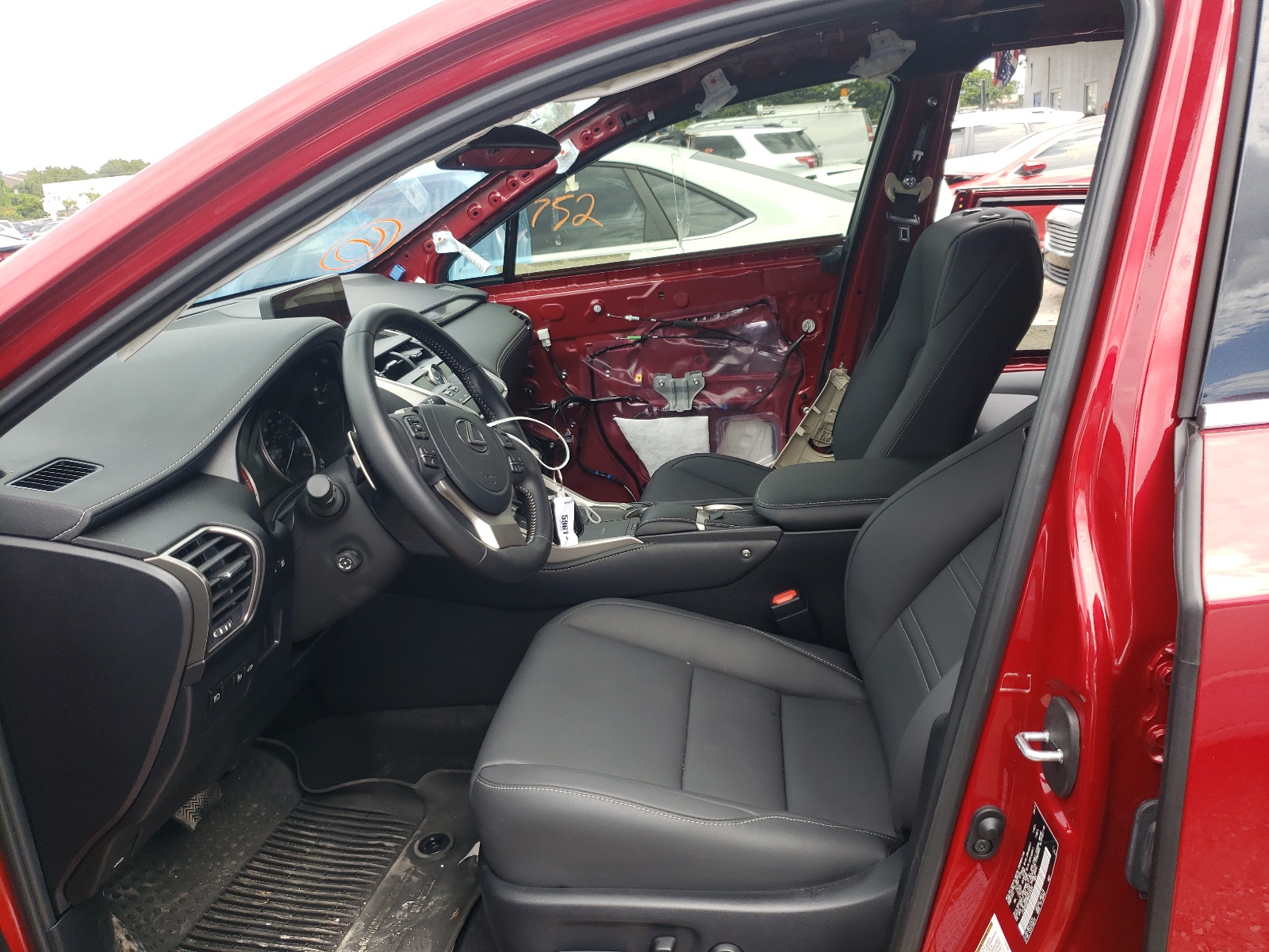 Photo 5 from auction – 2021 LEXUS NX 300 BAS with VIN JTJDARBZ8M5030559