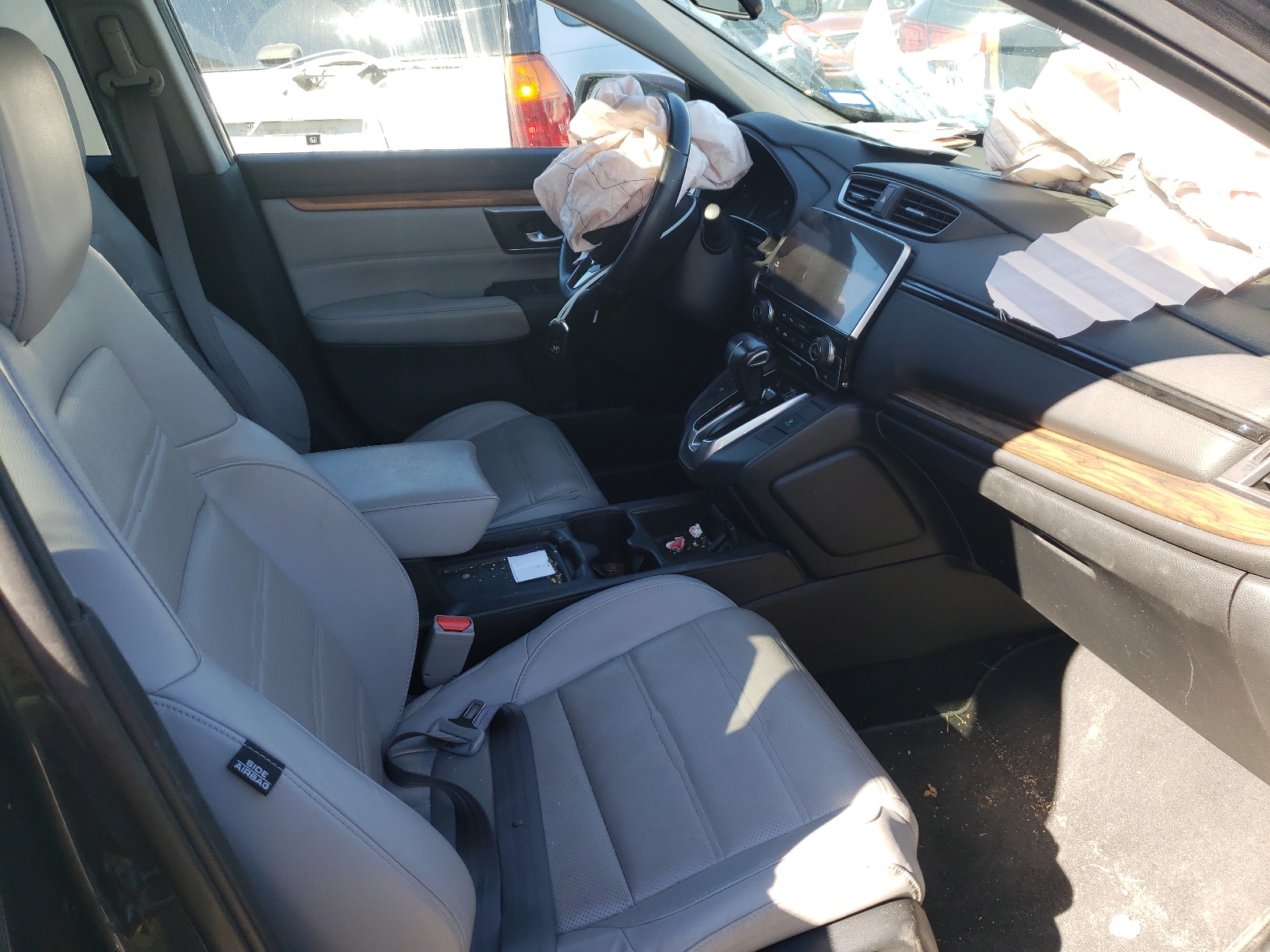 Photo 5 from auction – 2017 HONDA CR-V EXL with VIN 7FARW1H84HE011588