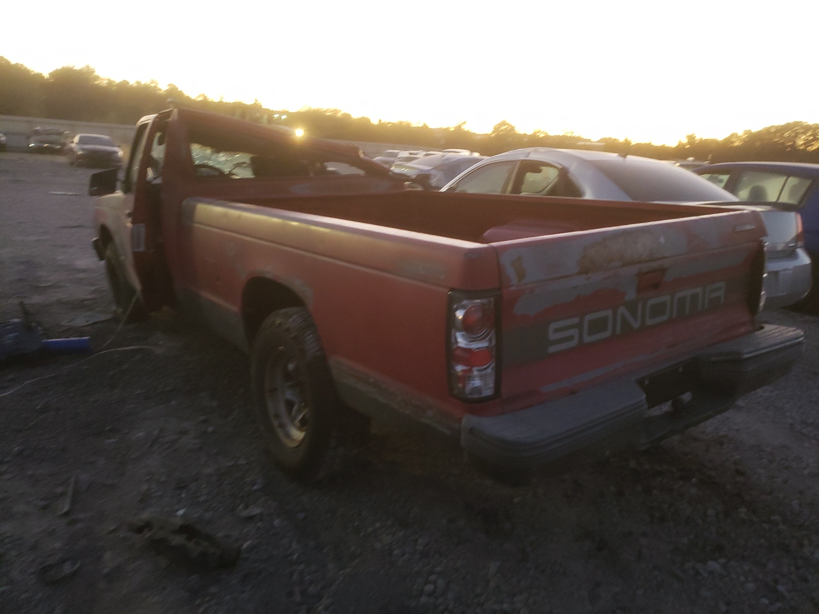 Photo 3 from auction – 1991 GMC SONOMA with VIN 1GTCS14Z7M2527081