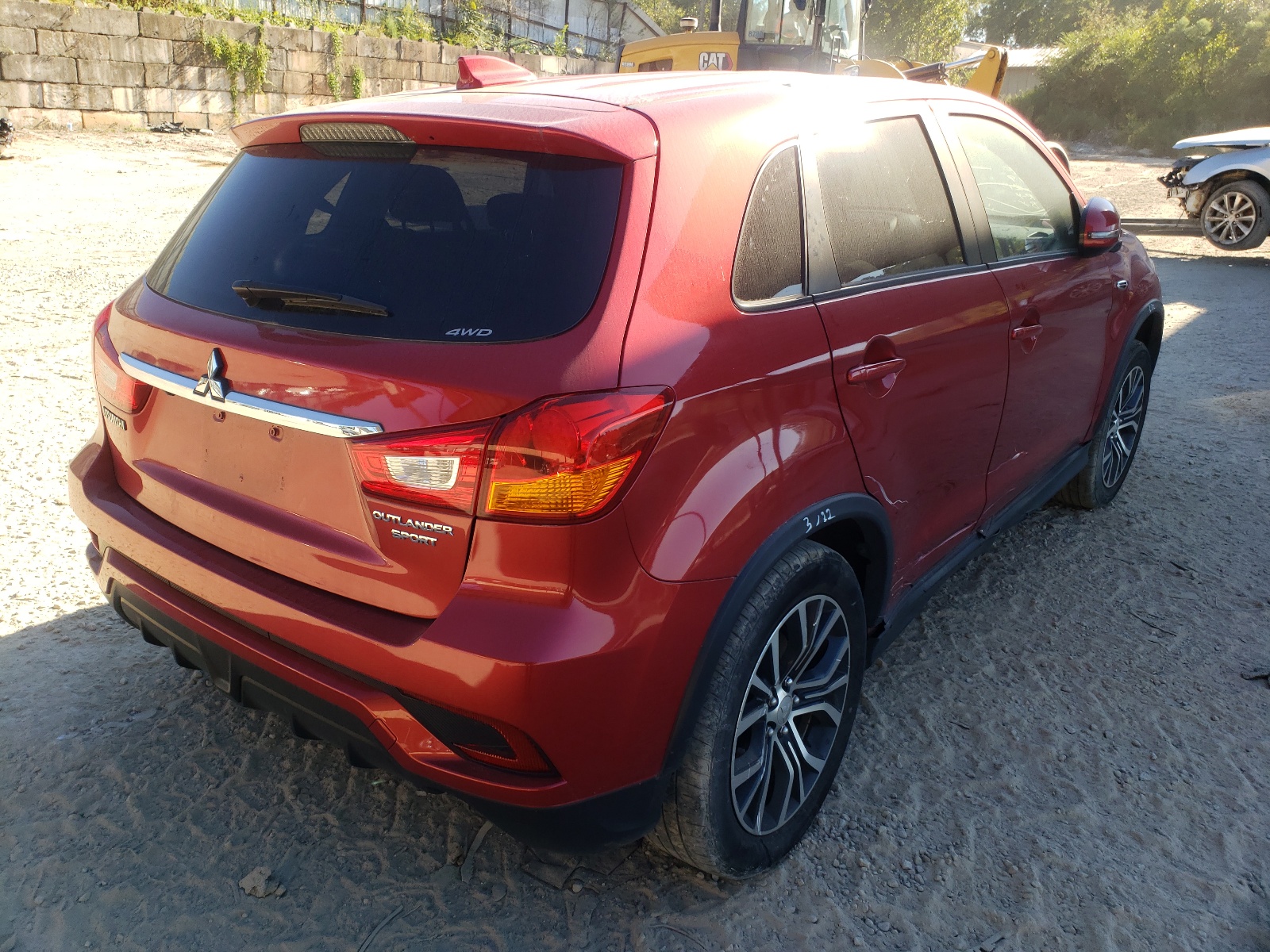 Photo 4 from auction – 2019 MITSUBISHI OUTLANDER with VIN JA4AR3AU3KU027468