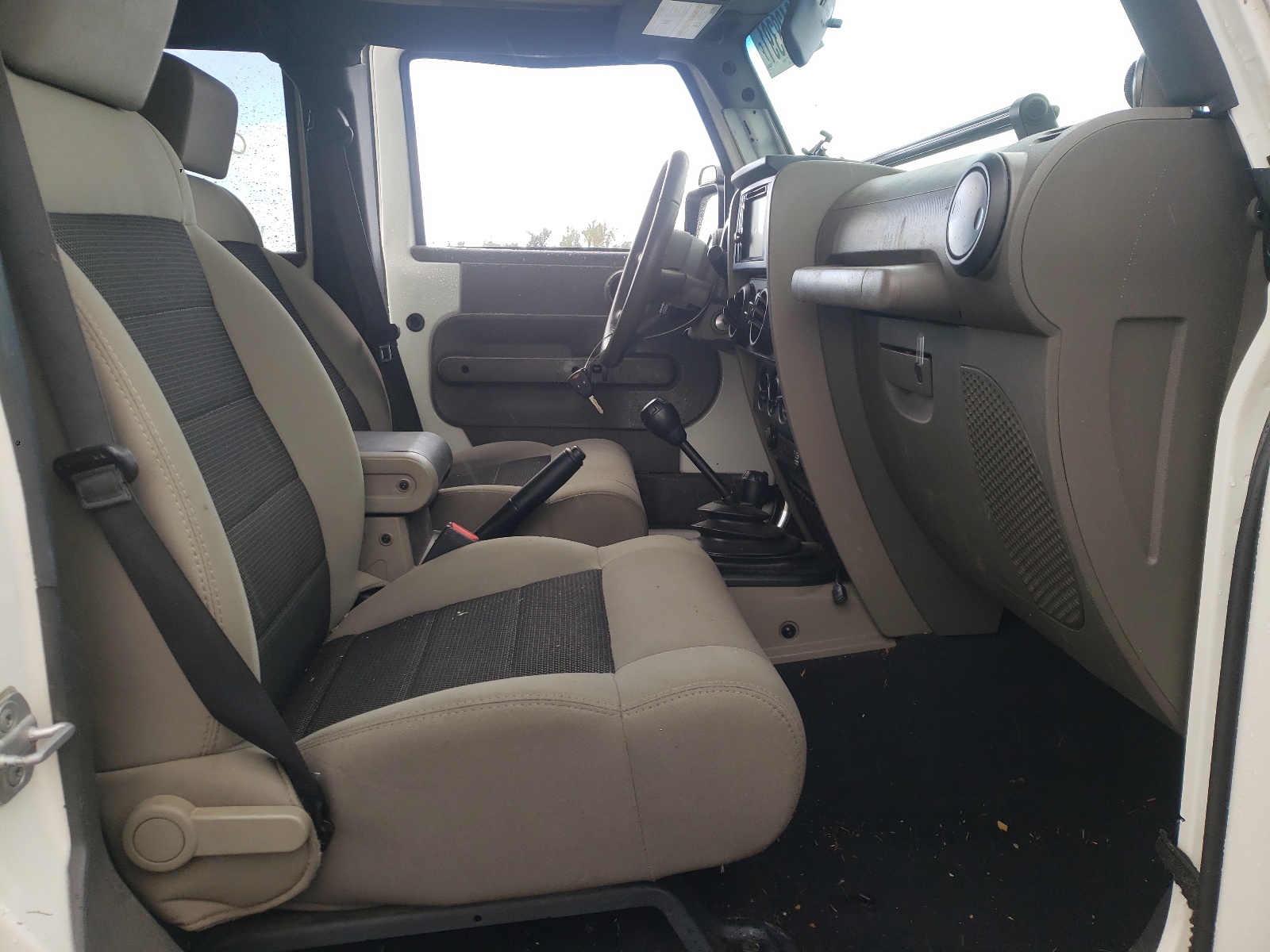 Photo 5 from auction – 2010 JEEP WRANGLER U with VIN 1J4BA6H10AL197347