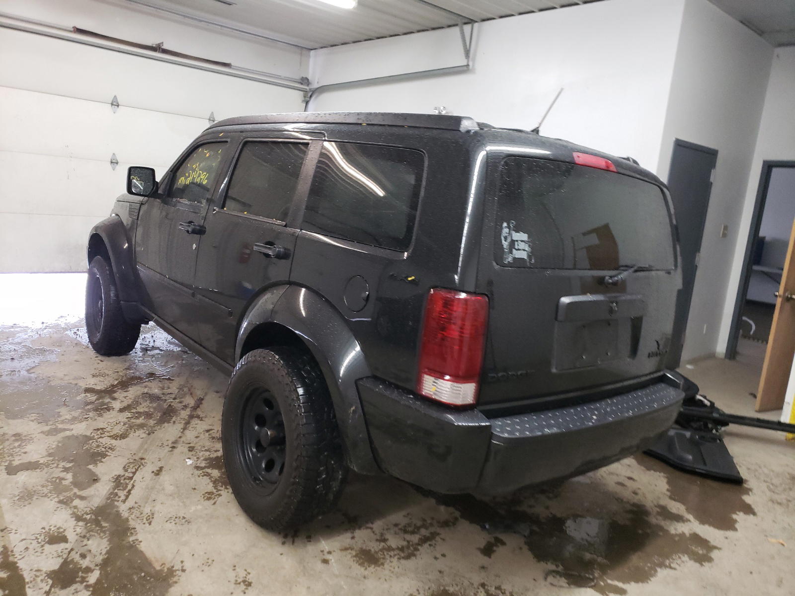 Photo 3 from auction – 2011 DODGE NITRO HEAT with VIN 1D4PU4GK3BW604548