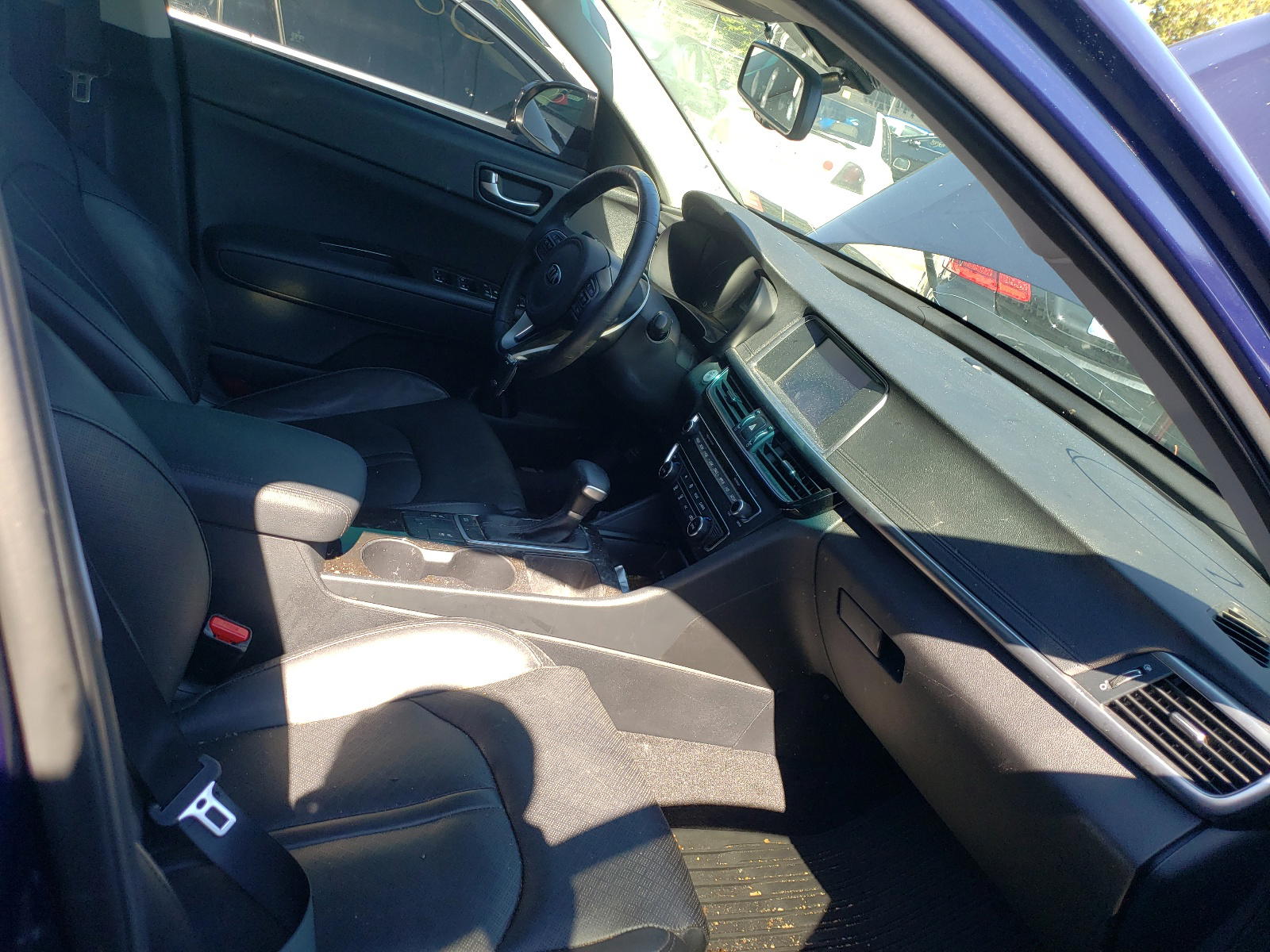 Photo 5 from auction – 2018 KIA OPTIMA EX with VIN 5XXGU4L34JG219818