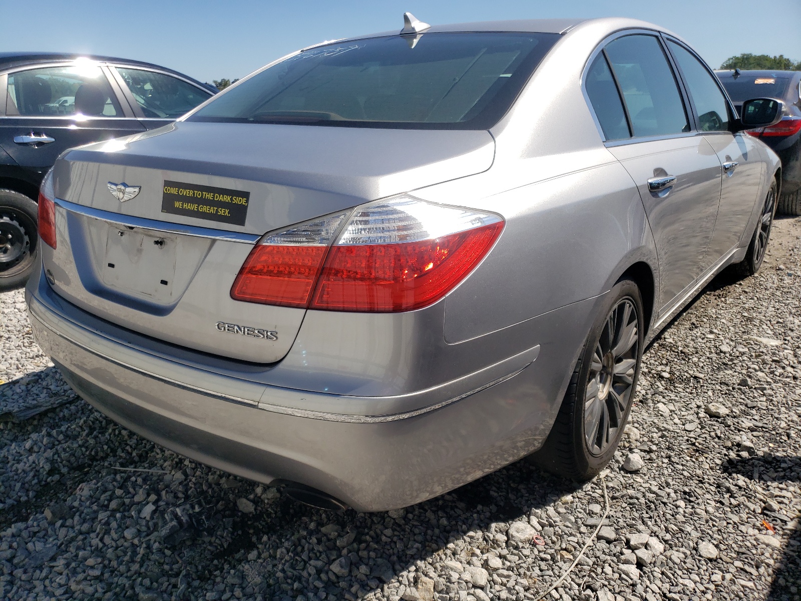 Photo 4 from auction – 2010 HYUNDAI GENESIS 3. with VIN KMHGC4DE5AU076757