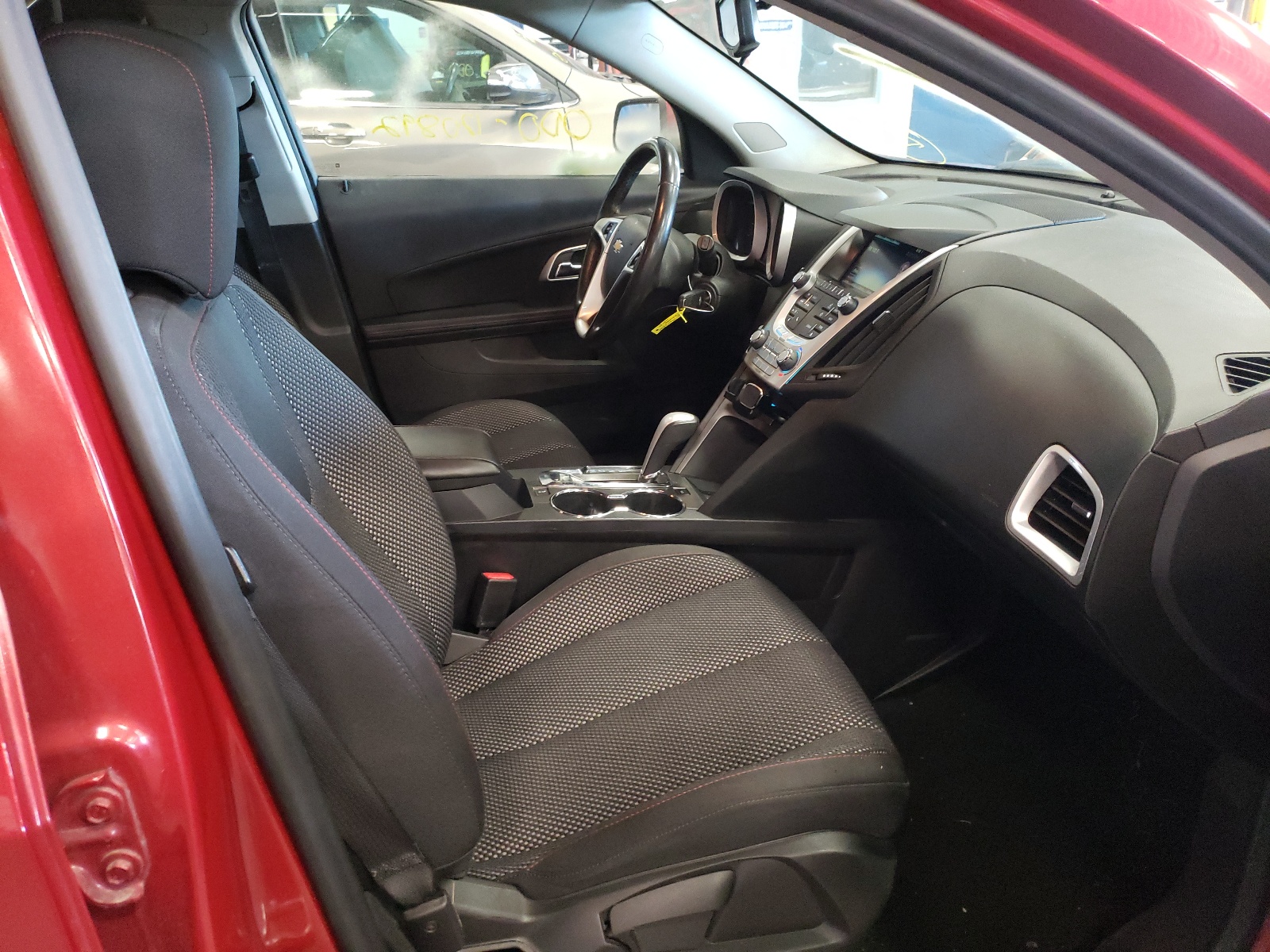 Photo 5 from auction – 2015 CHEVROLET EQUINOX LT with VIN 2GNALBEK2F6280464