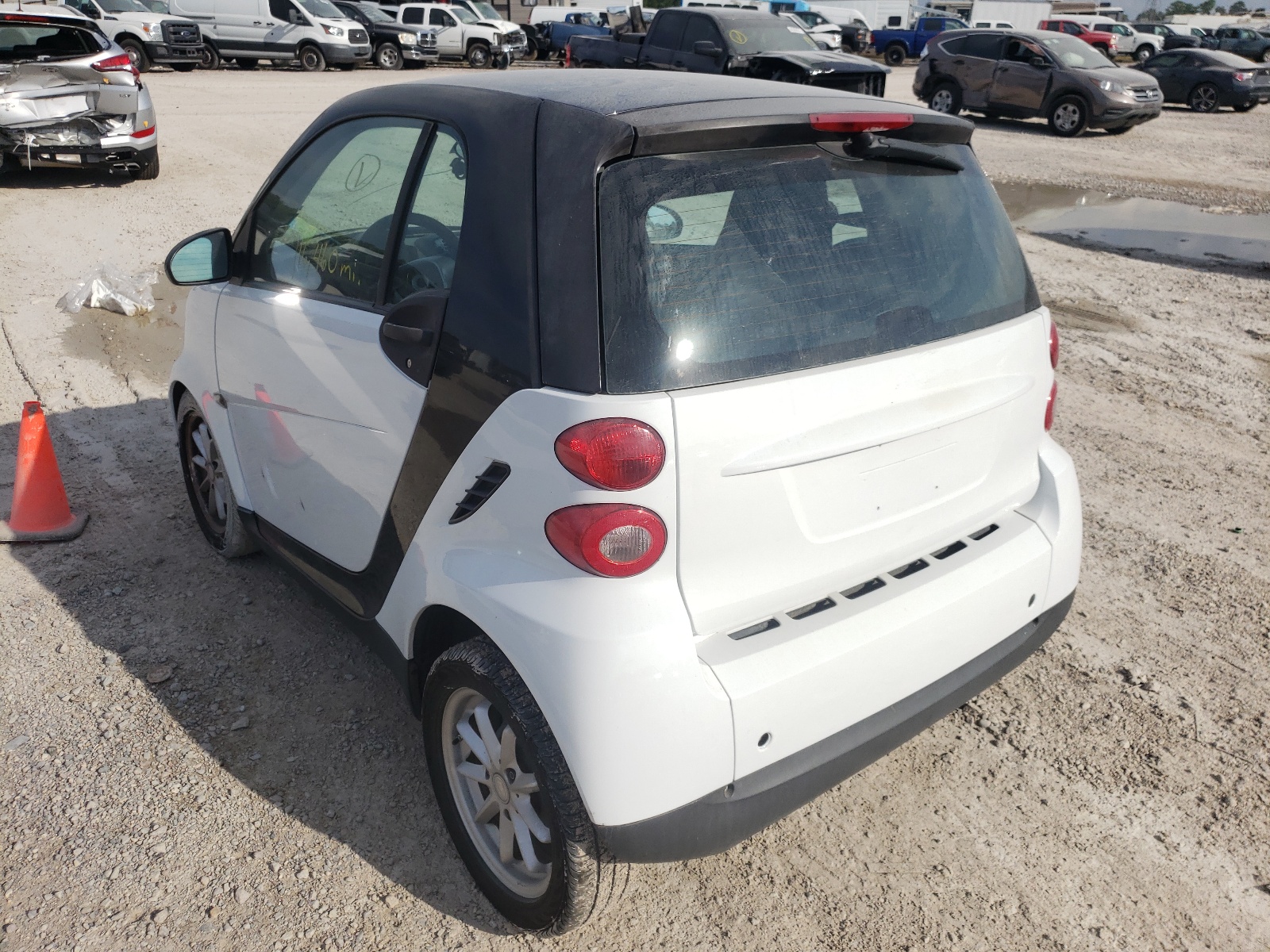 Photo 3 from auction – 2009 SMART FORTWO PUR with VIN WMEEJ31X99K315401