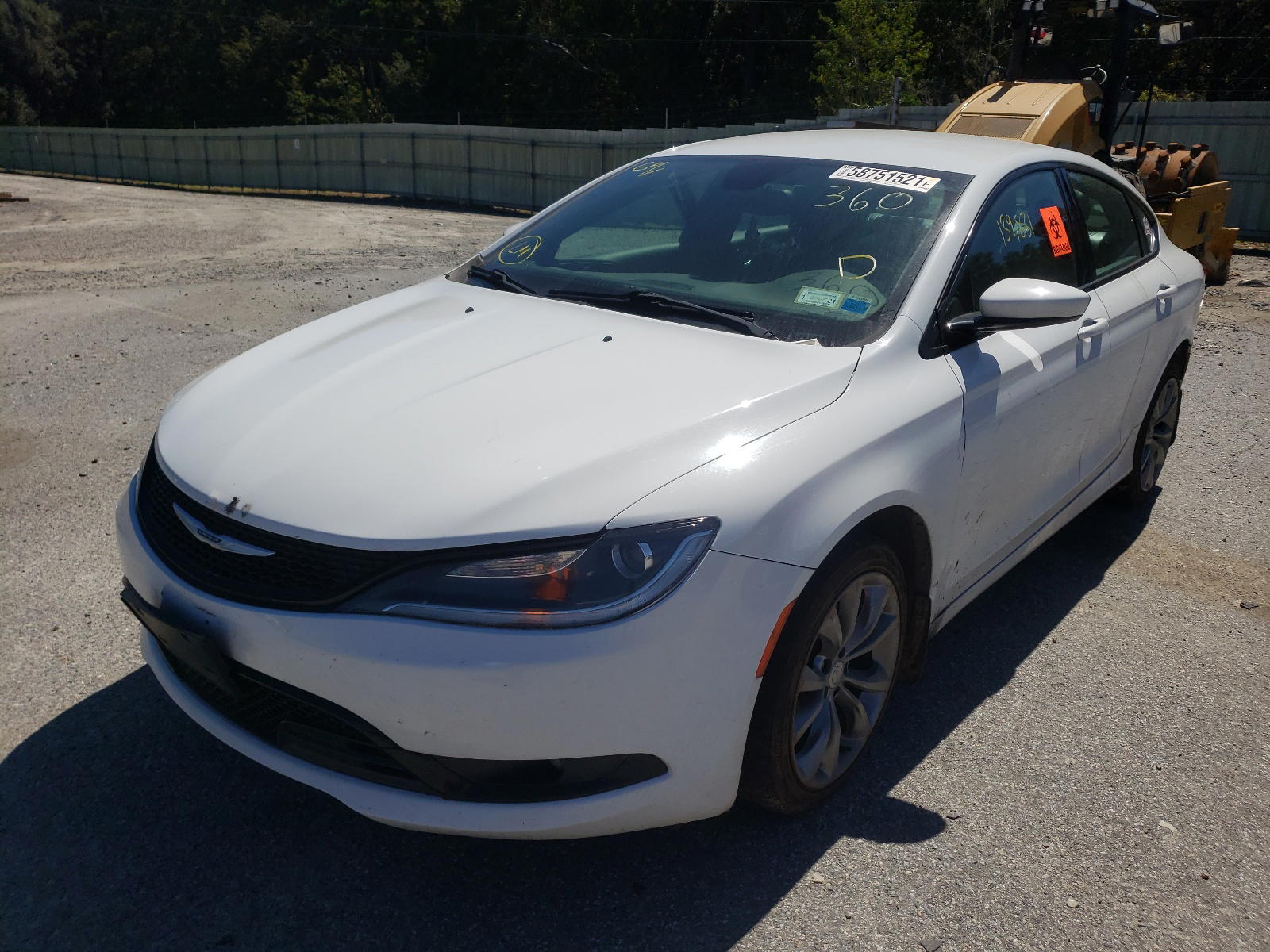 Photo 2 from auction – 2015 CHRYSLER 200 S with VIN 1C3CCCBB9FN533842