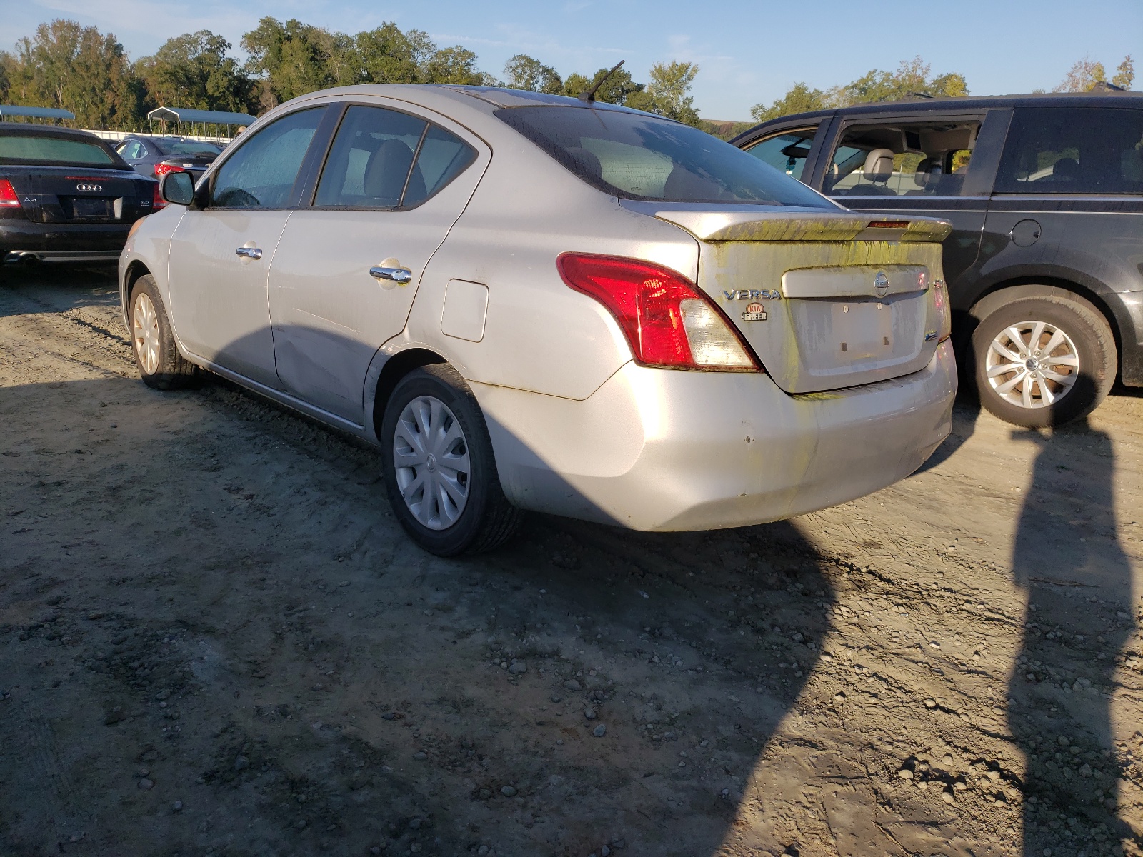Photo 3 from auction – 2013 NISSAN VERSA S with VIN 3N1CN7AP5DL827362