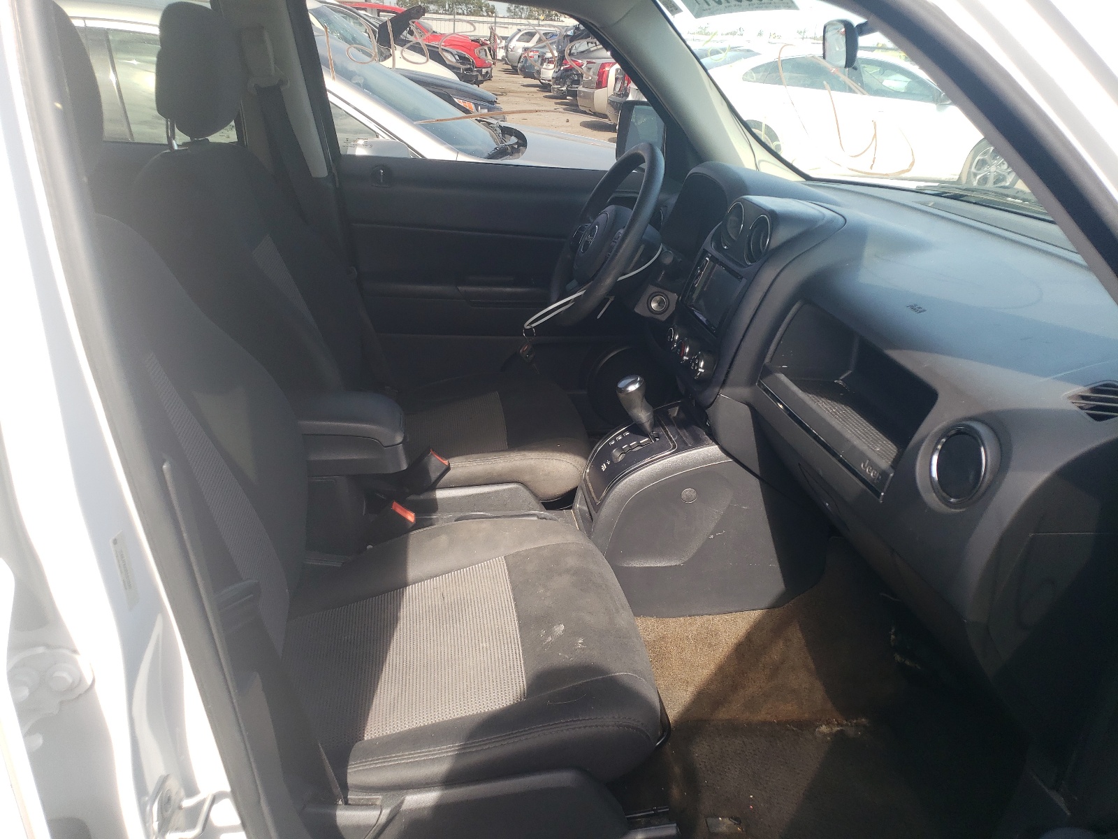 Photo 5 from auction – 2014 JEEP PATRIOT SP with VIN 1C4NJPBA2ED812689