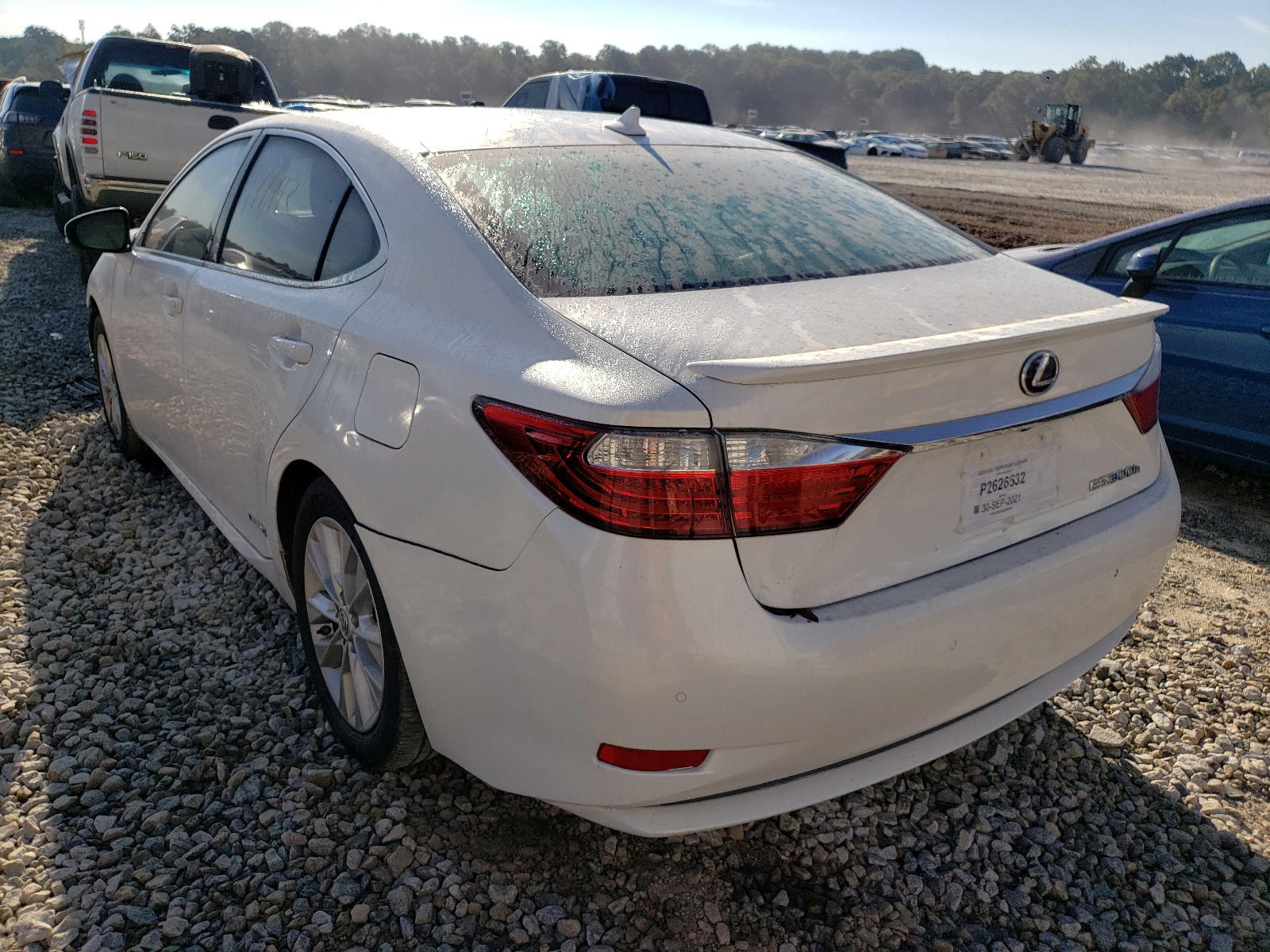 Photo 3 from auction – 2014 LEXUS ES300H with VIN JTHBW1GG7E2061033