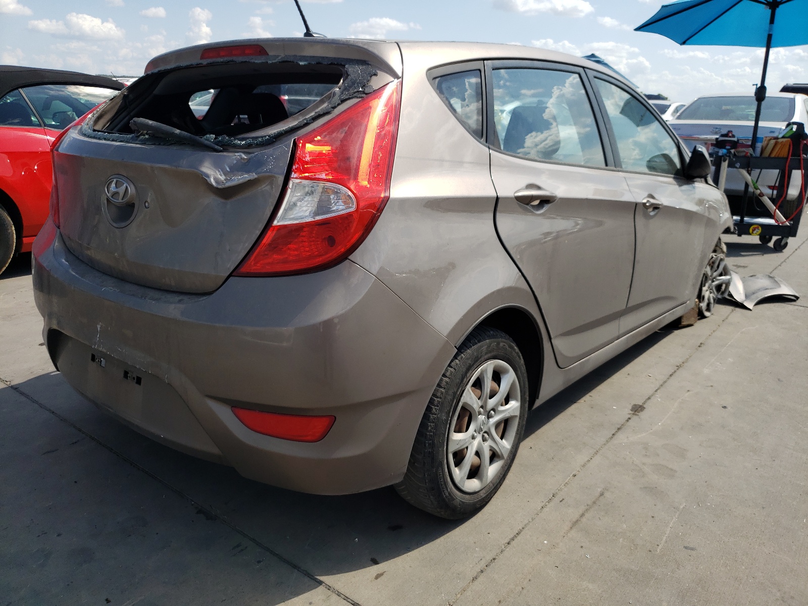Photo 4 from auction – 2012 HYUNDAI ACCENT GLS with VIN KMHCT5AEXCU048304
